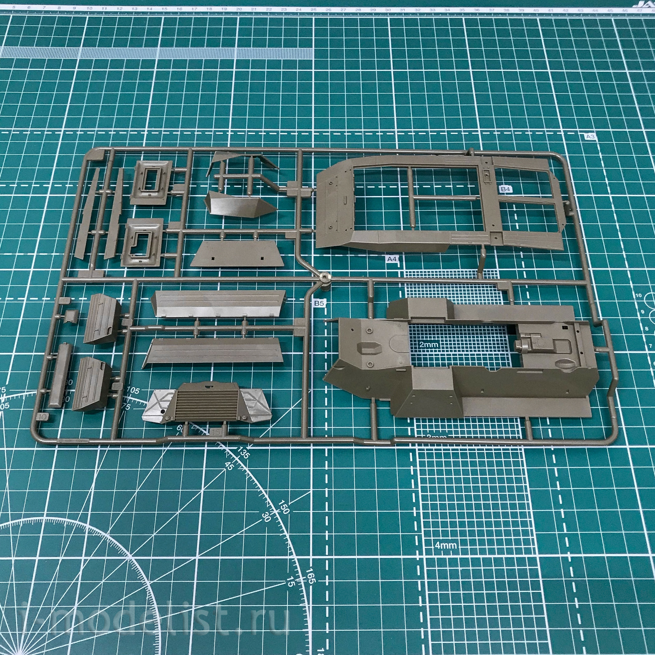 25196 Tamiya 1/35 American M8 