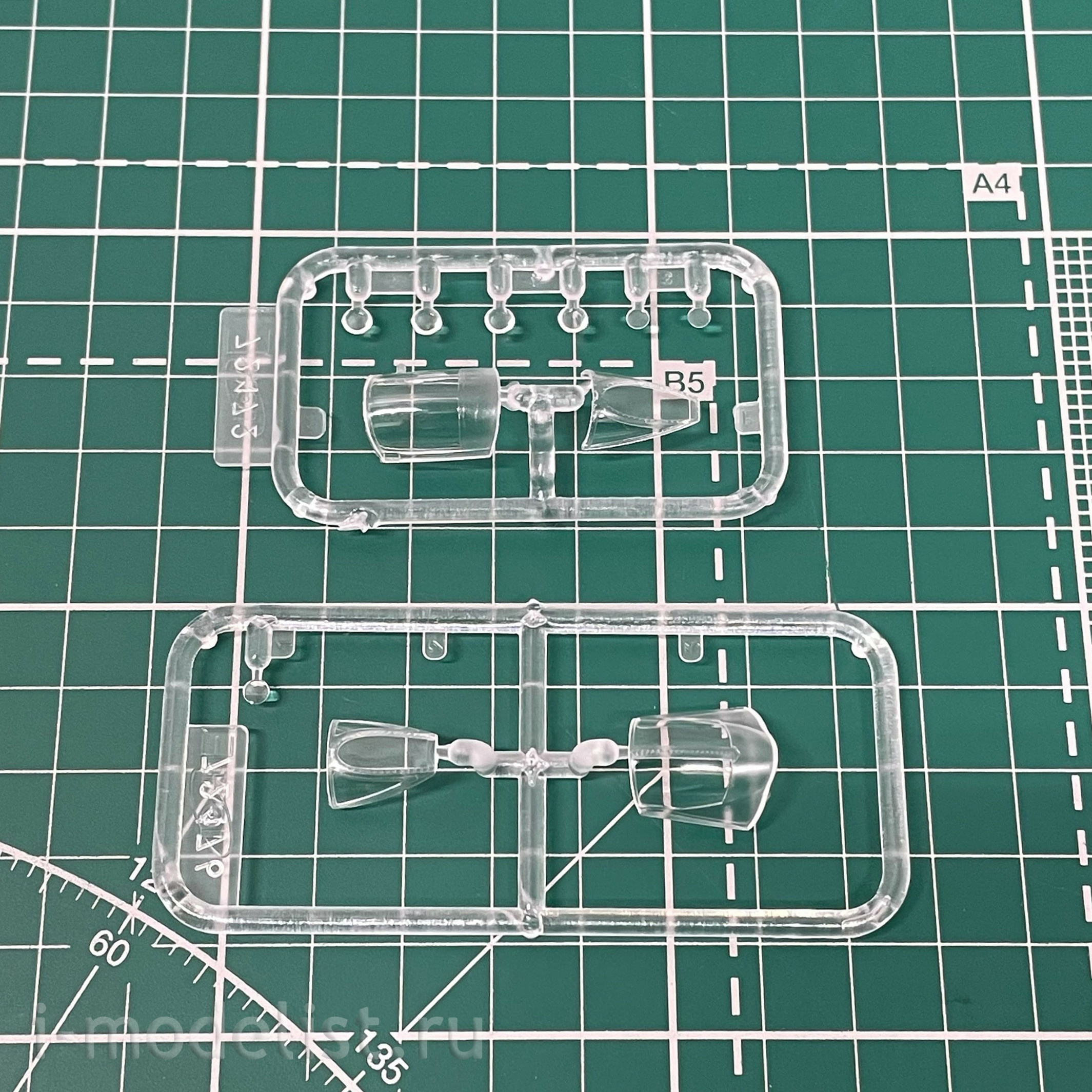 72178 ICM 1/72 MiGG-25PU, Soviet training aircraft