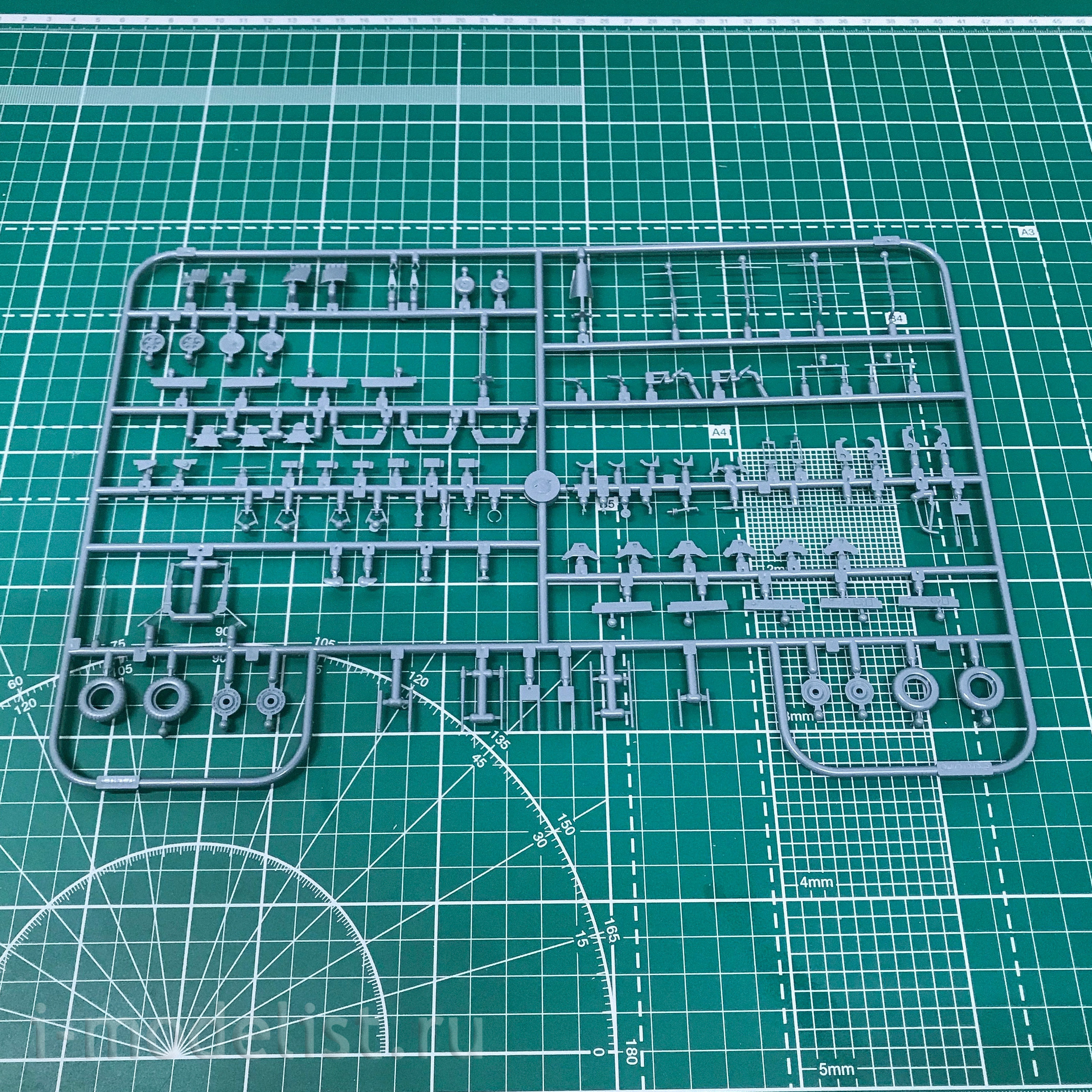 82144 Edward 1/48 Fw 190A-3 