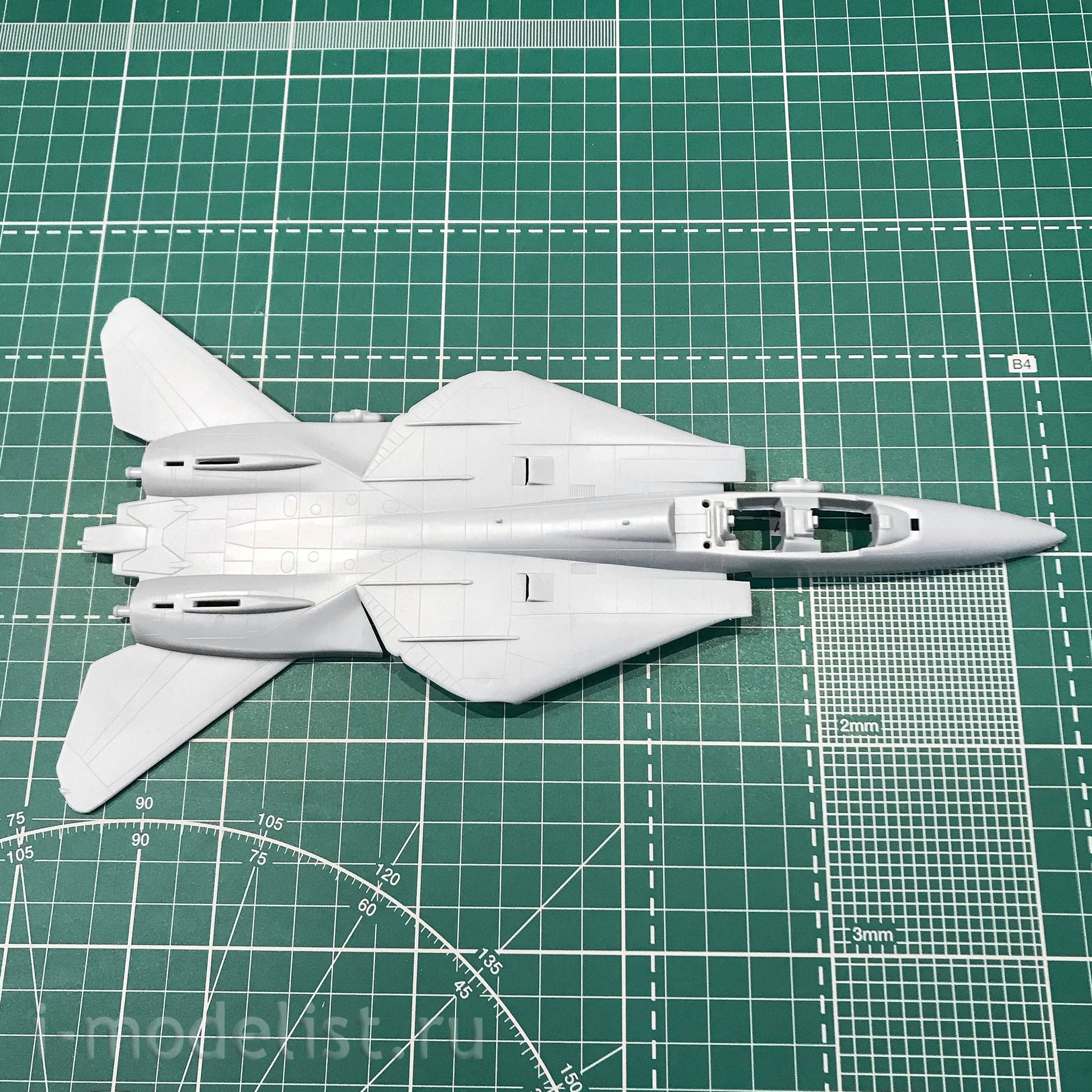 04966 1/72 Revell American multirole fighter 