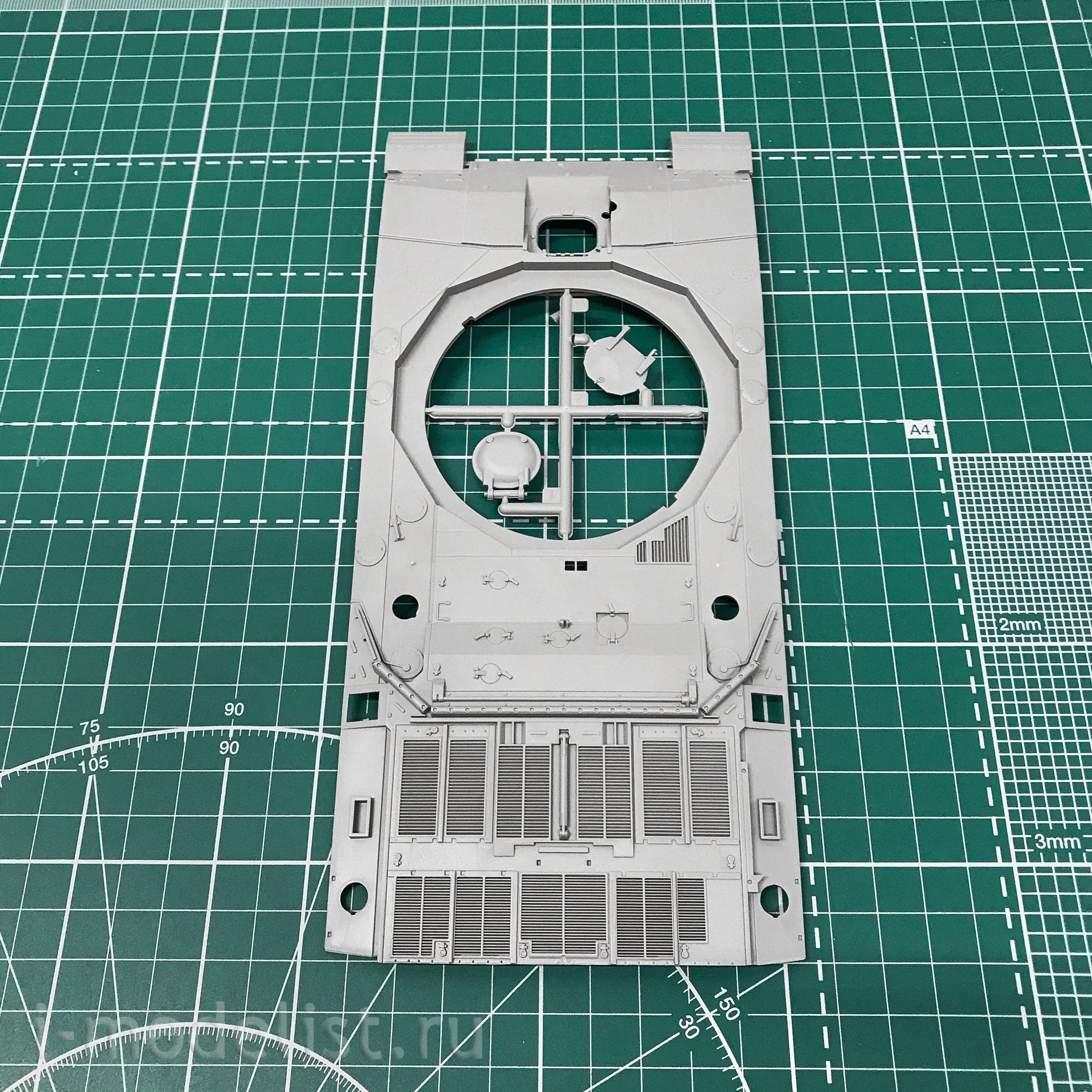 RM-5062 Rye Field Model 1/35 Tank British Challenger 2