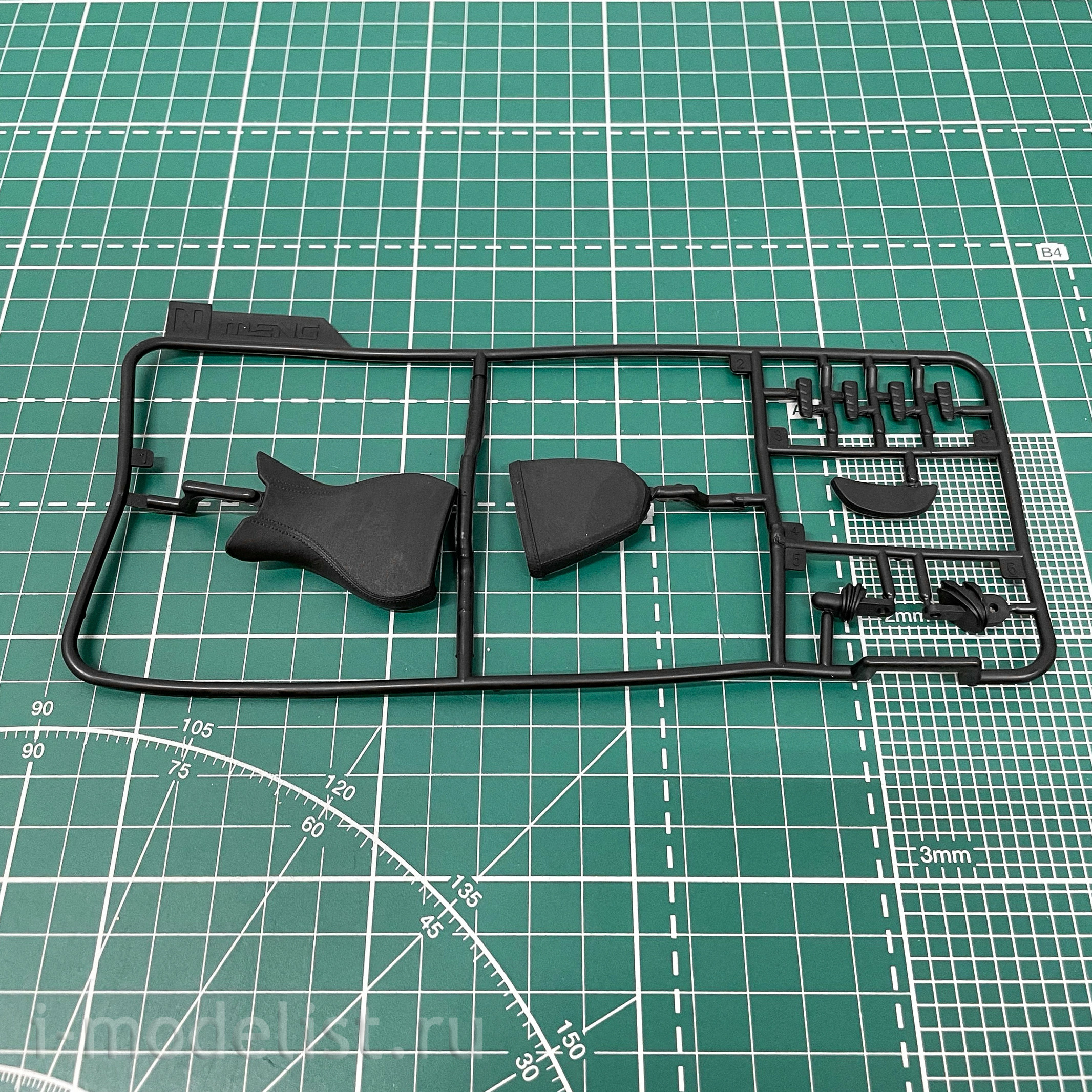 MT-003 Meng 1/9 BMW R nineT Motorcycle