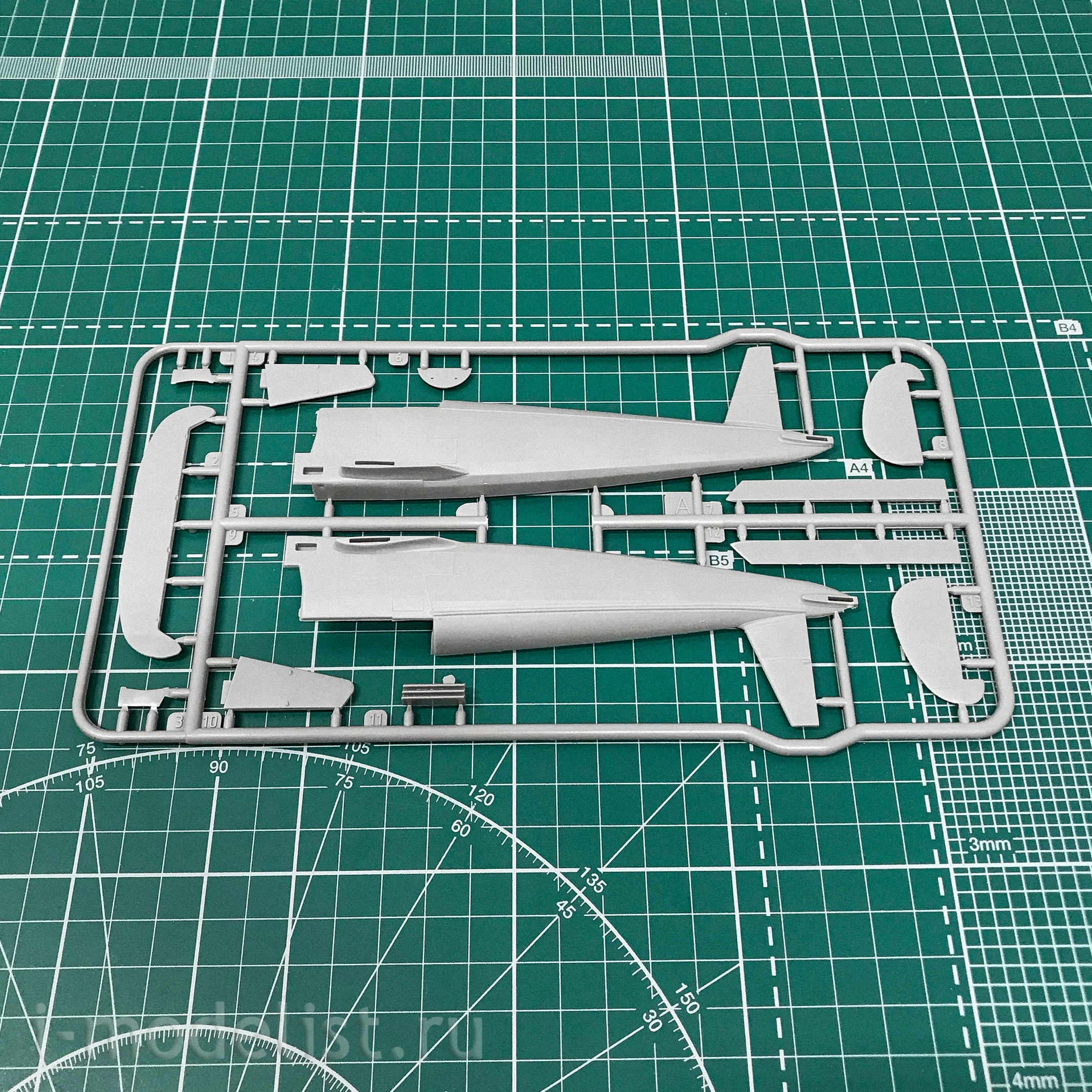 454 Roden 1/48 Arado Ar 68F-1 Aircraft