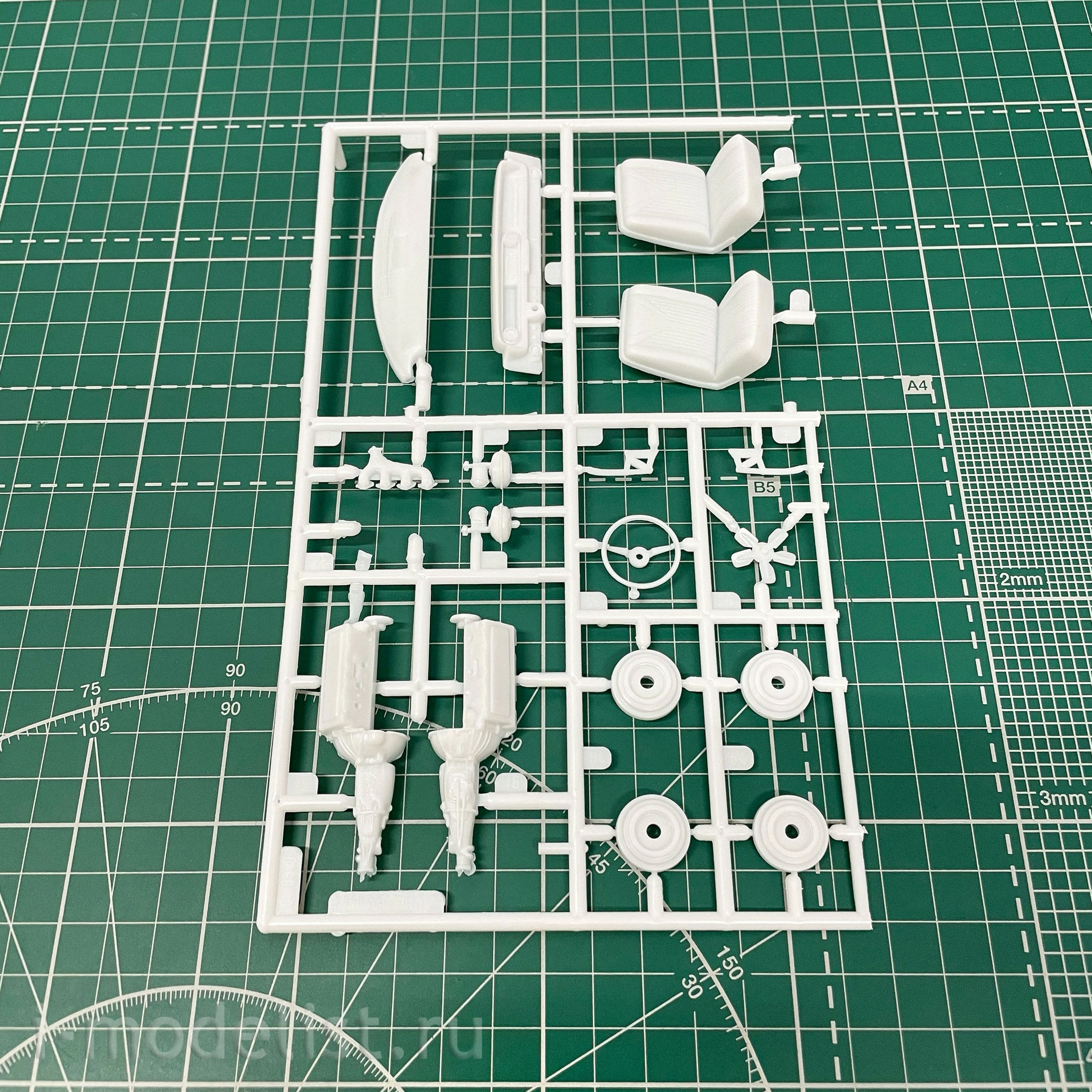 14190 Revell 1/25 Car Foose 65 Chevy Impala