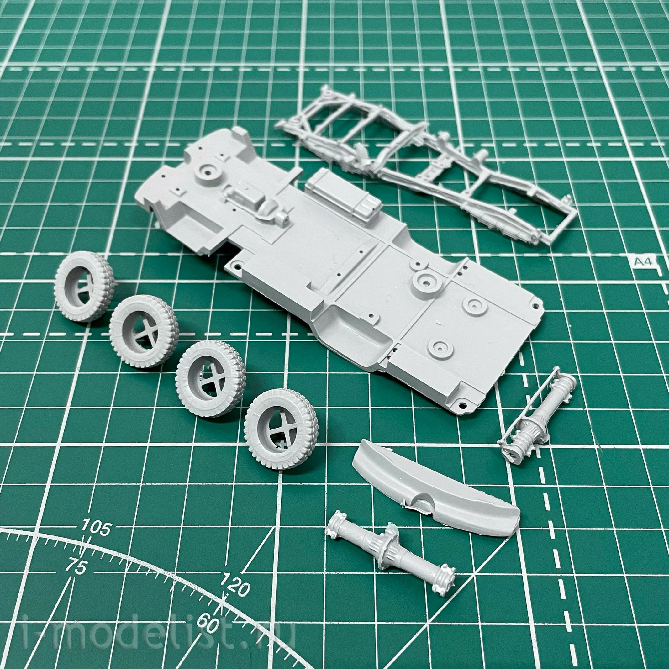 1528AVD AVD Models 1/43 Camper 3303-01