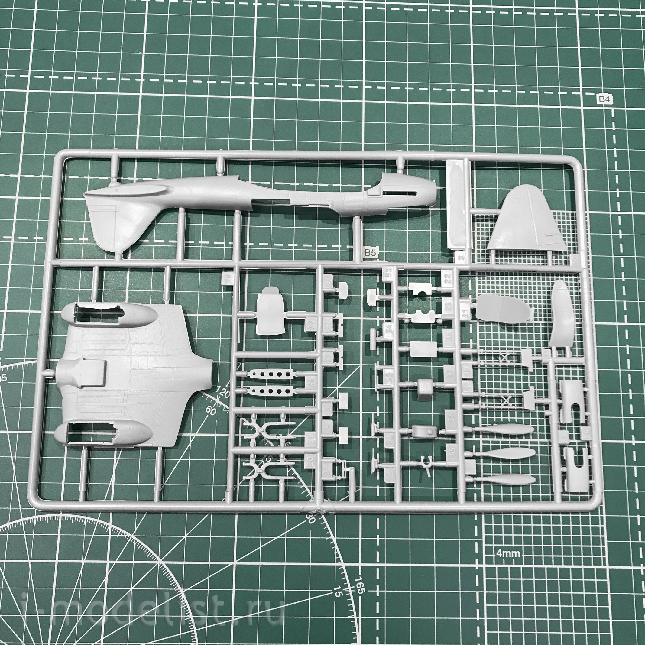 72217 Eastern Express 1/72 Stormovik Ilyushin Il-2M3 with NS-37