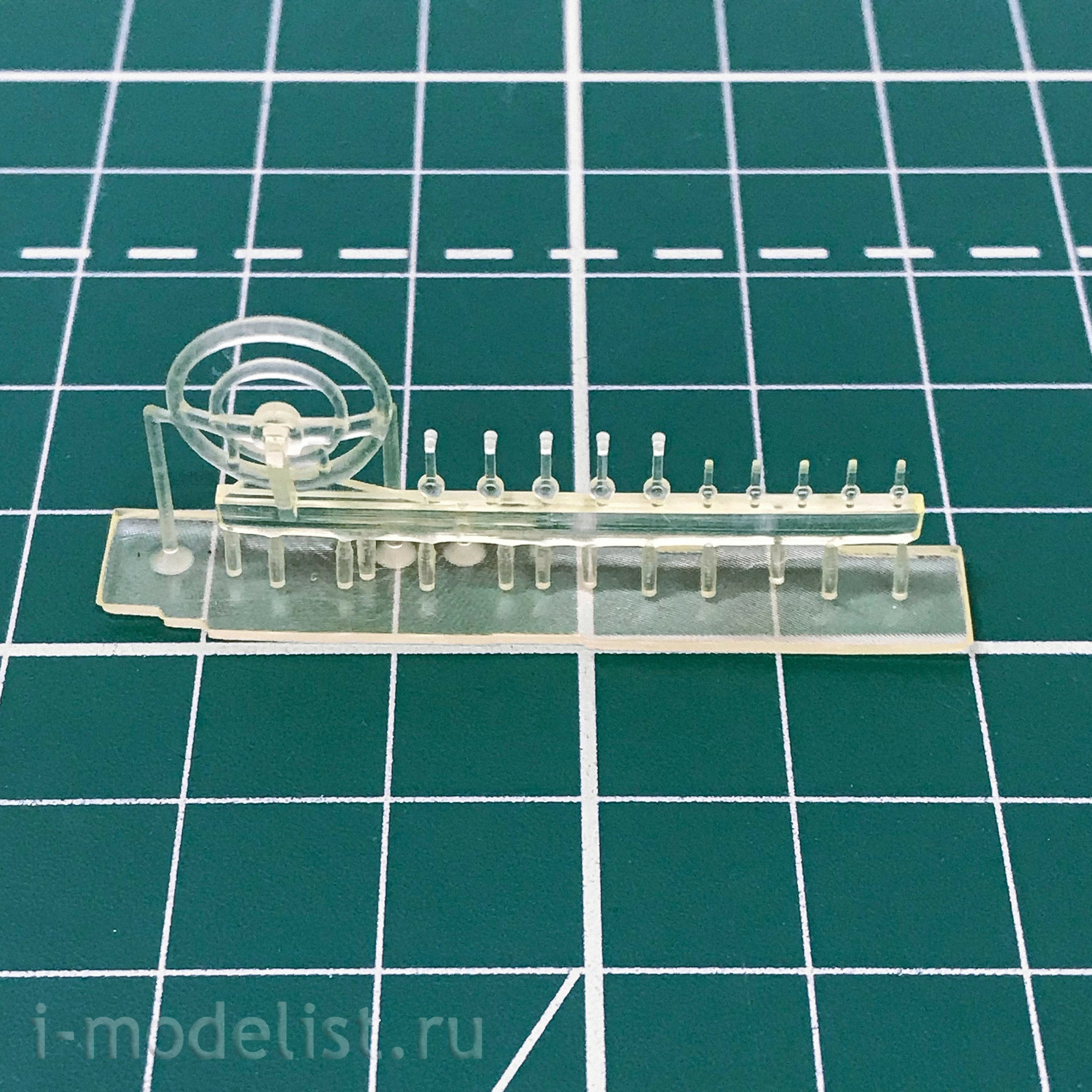 GunTower Models 35011 1/35 Soviet passenger car Kit 4 (2102), the one-piece body