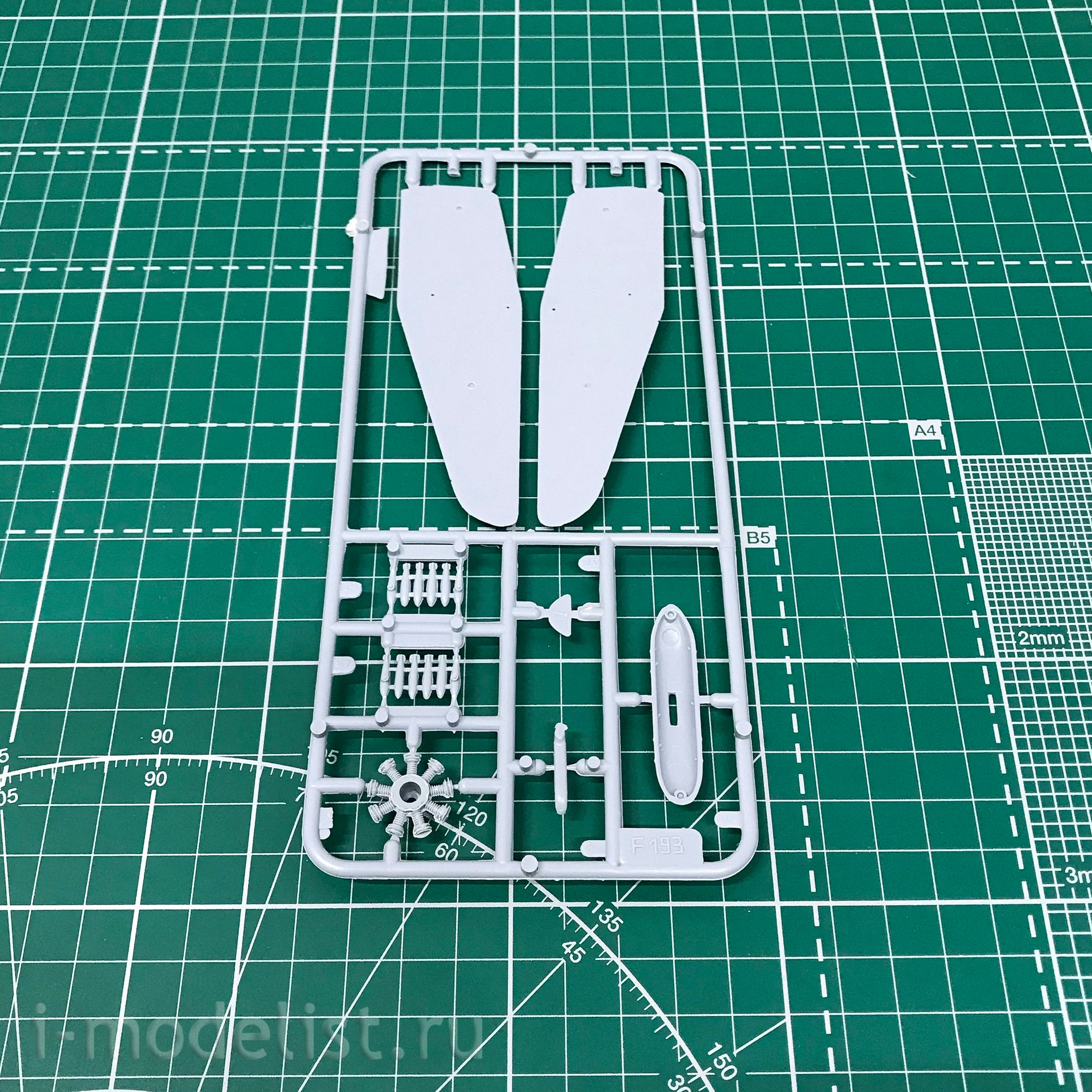 72018 Ark models 1/72 English attack 