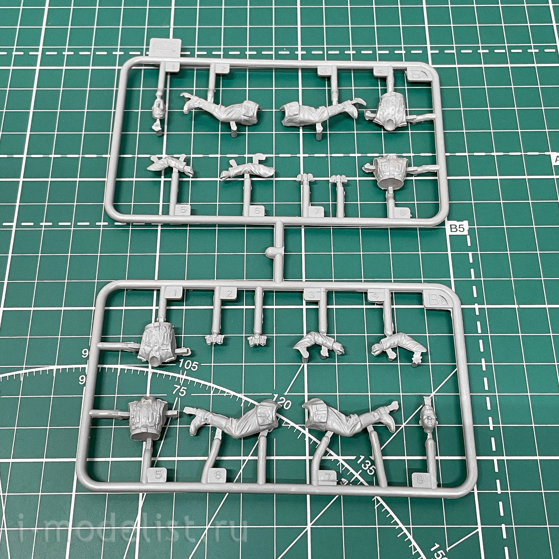 RV35038 Riich 1/35 German Mounted Troops