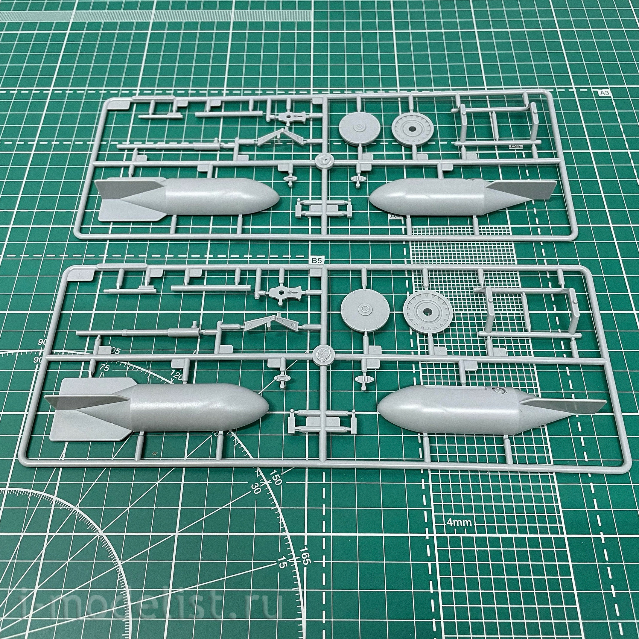 81803 HobbyBoss 1/18 Focke Wulf Fw 190 A-8 Aircraft