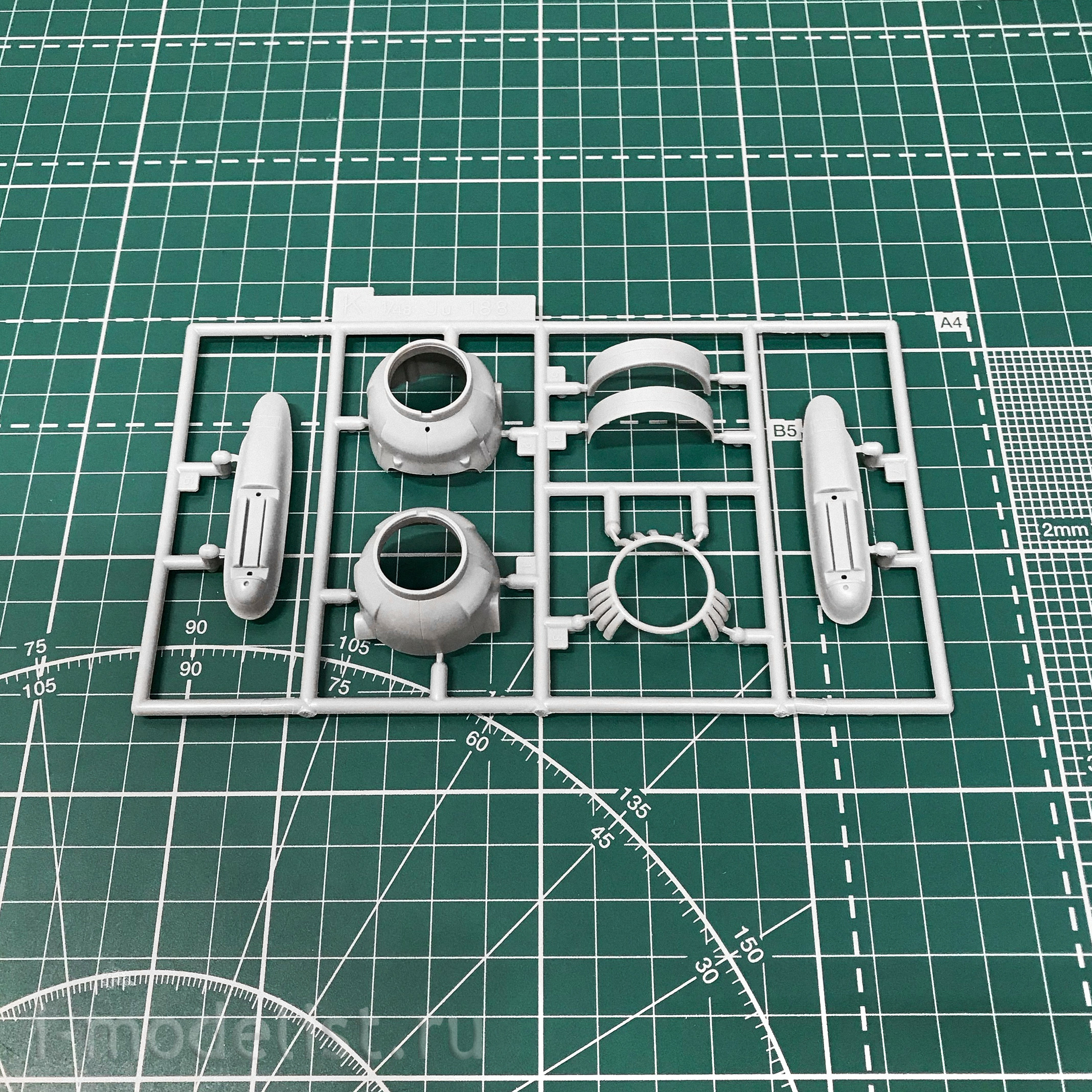03855 Revell 1/48 Medium bomber Junkers Ju188 A-2 