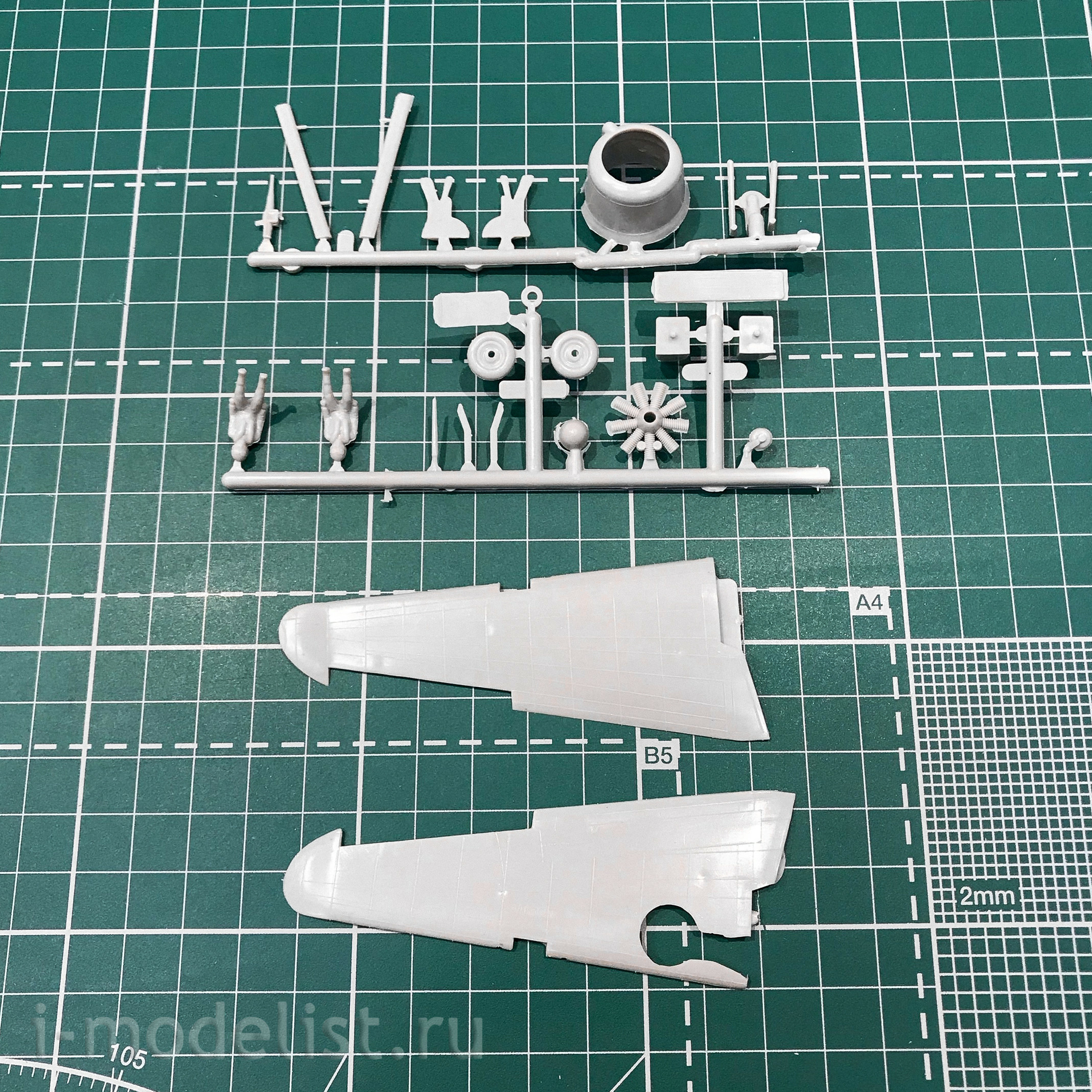 72255 East Express 1/72 Dive bomber Skua 