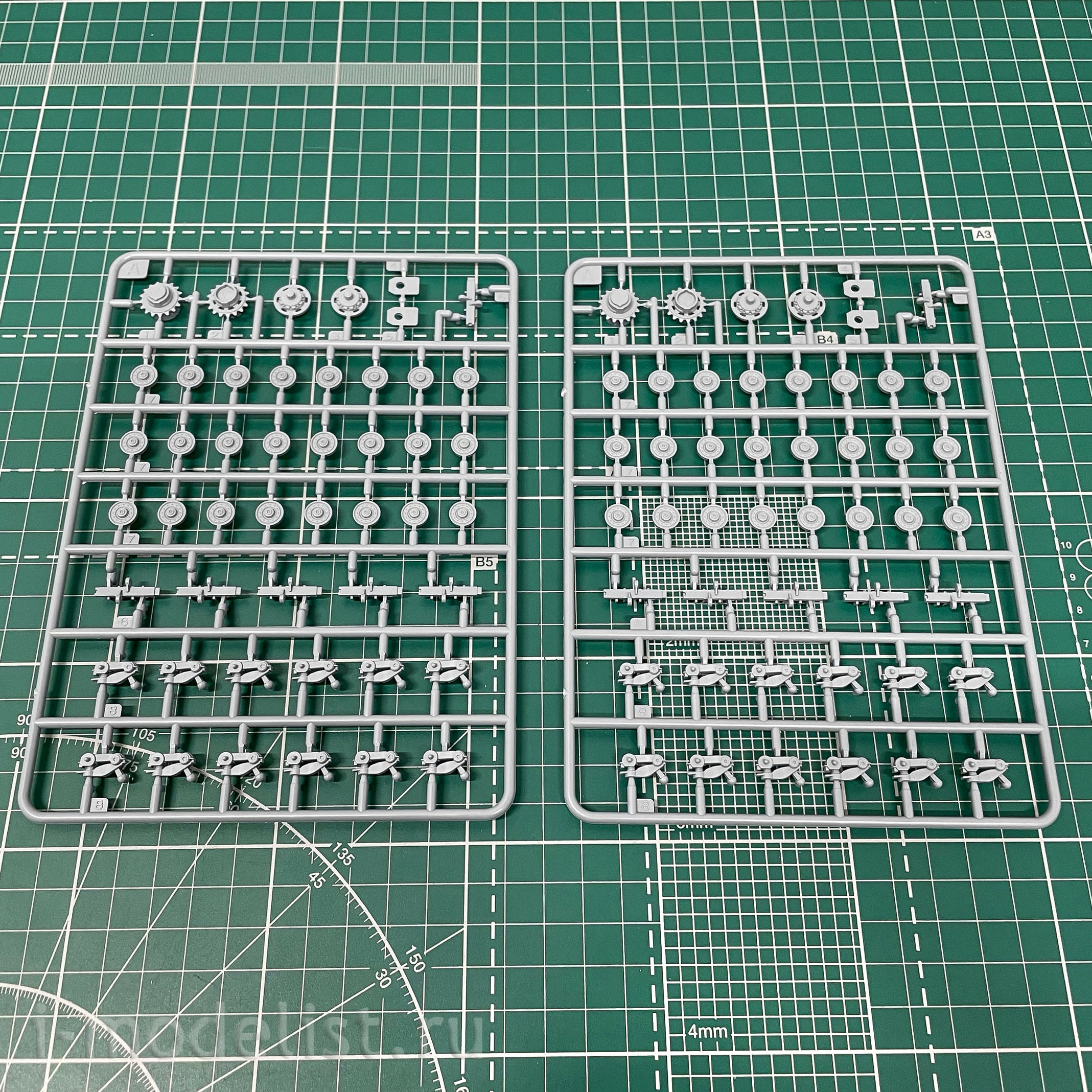 VS720005 Vespid Models 1/72 German Flakpanzer VIII 