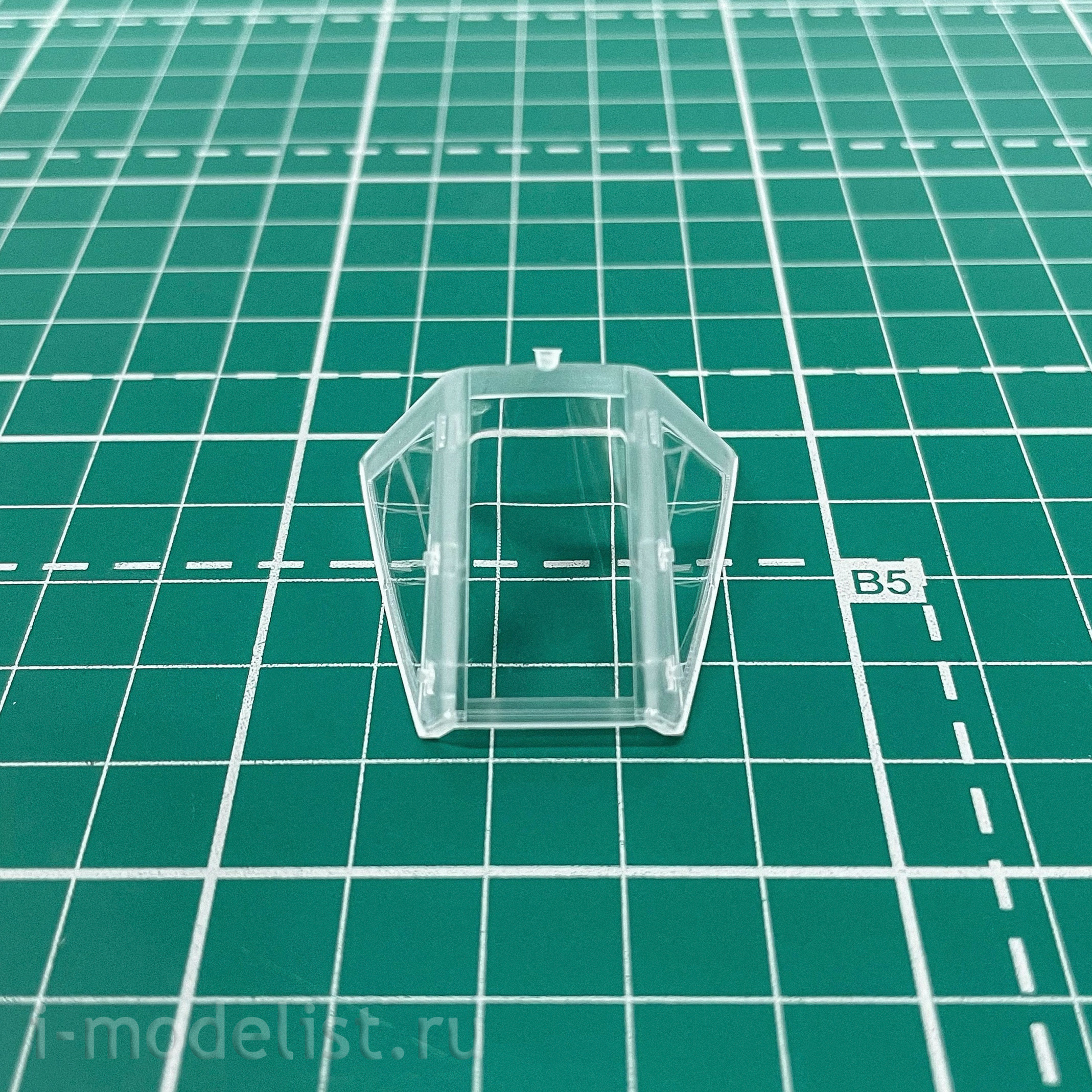 81803 HobbyBoss 1/18 Focke Wulf Fw 190 A-8 Aircraft