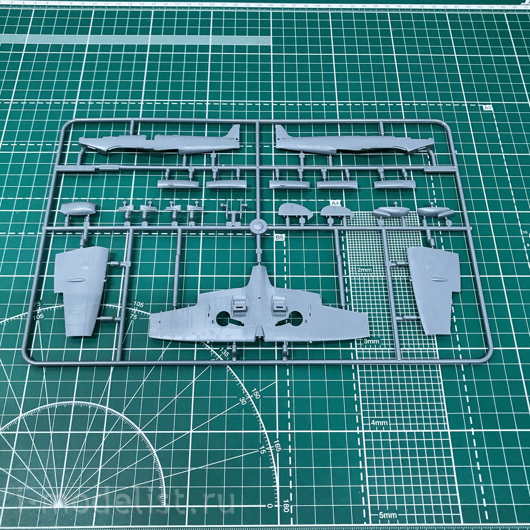70126 Edward 1/72 Spitfire Mk. XVI Bubbletop