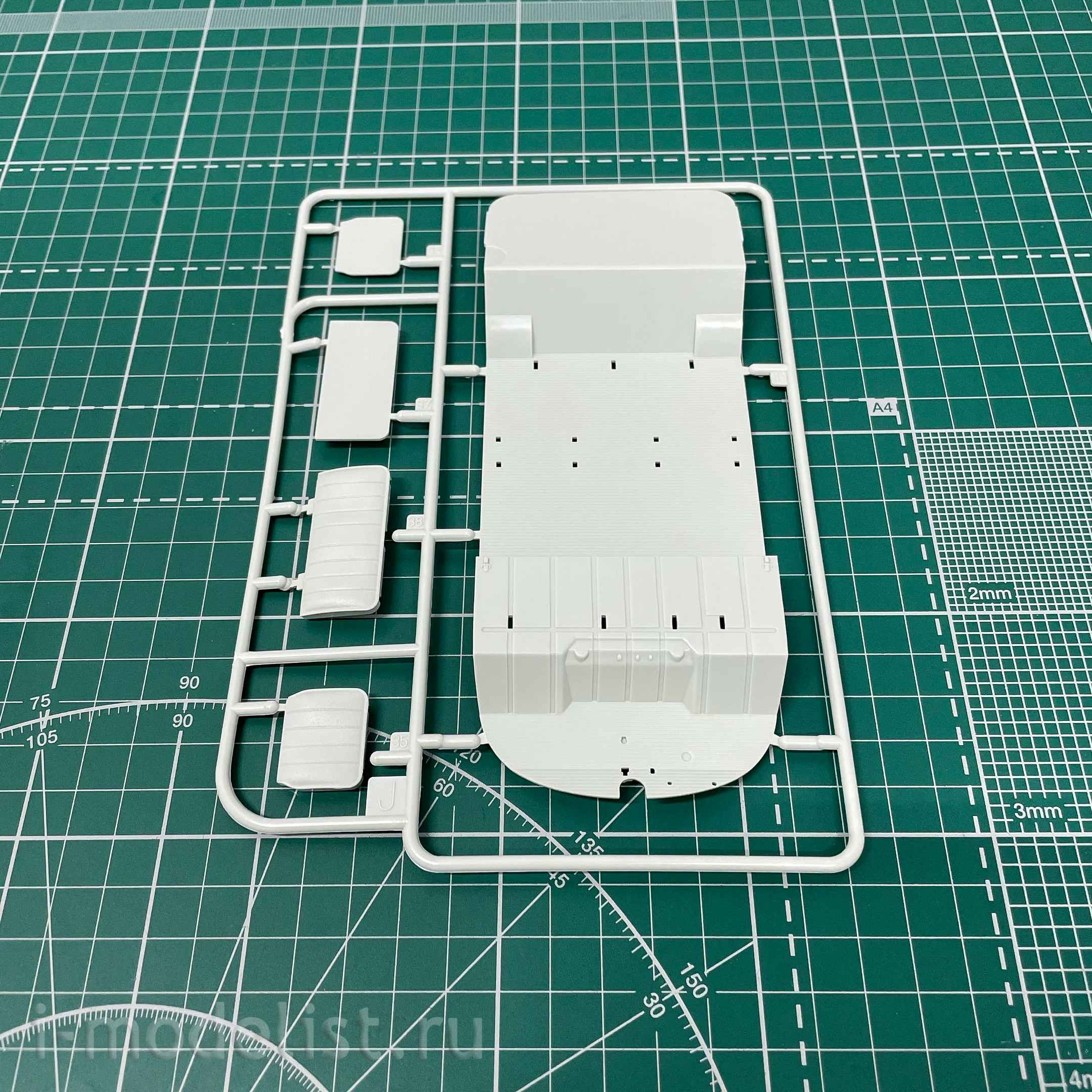 07675 Revell 1/24 Bus VW T1