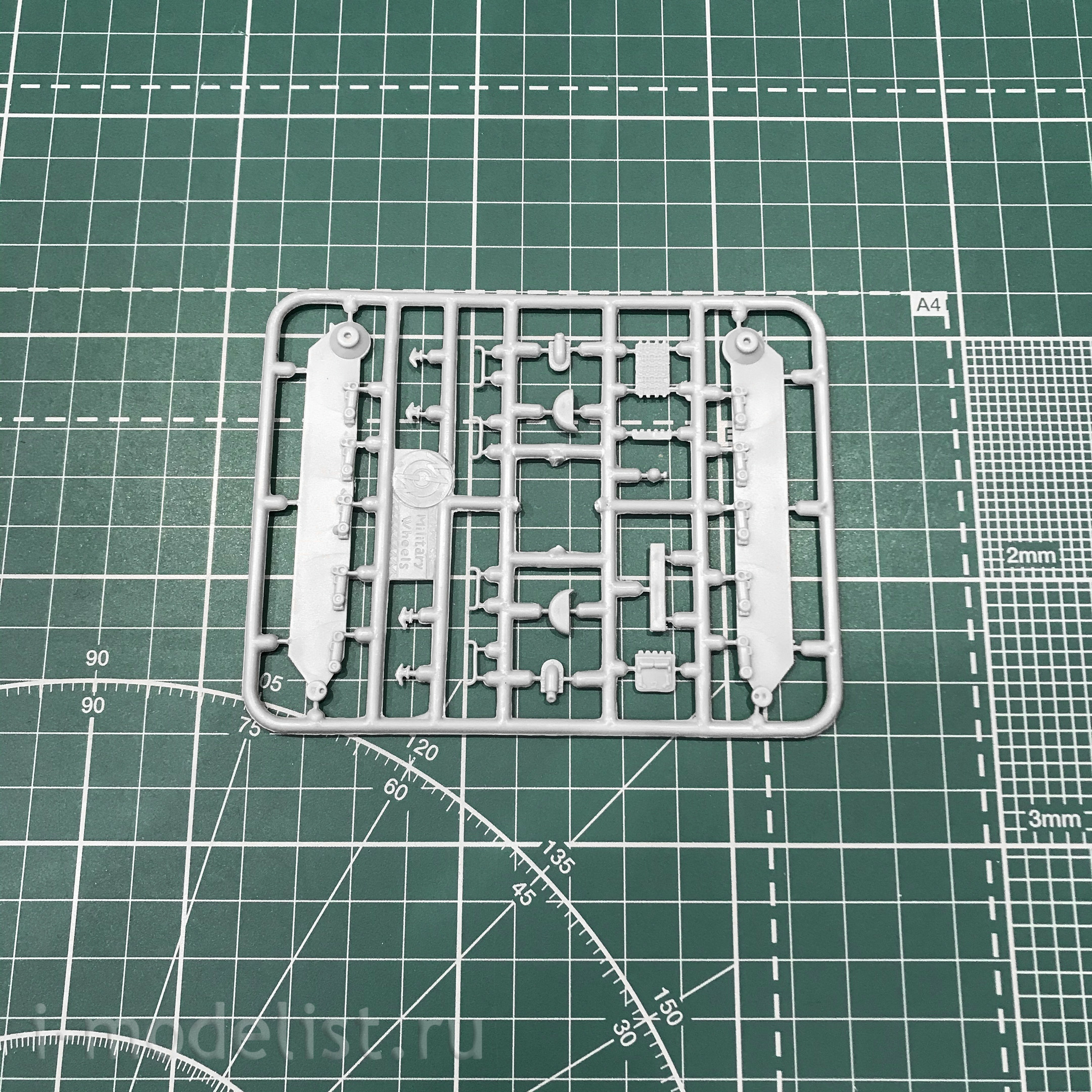 7210 Military Wheels 1/72 Tank 34/85 tank on NVA type 63