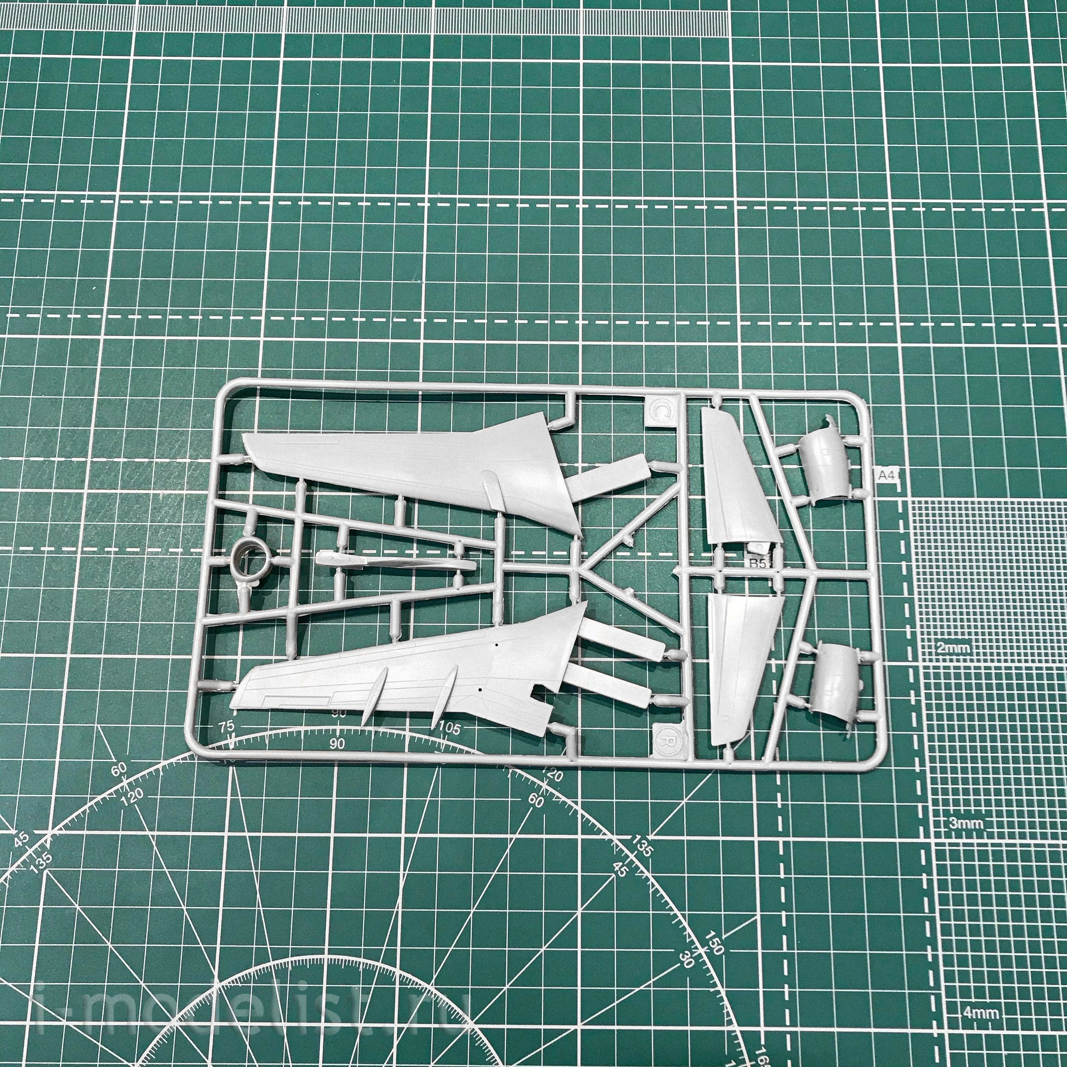 14422 Eastern Express 1/144 scales Airliner B-733 Skyexpress