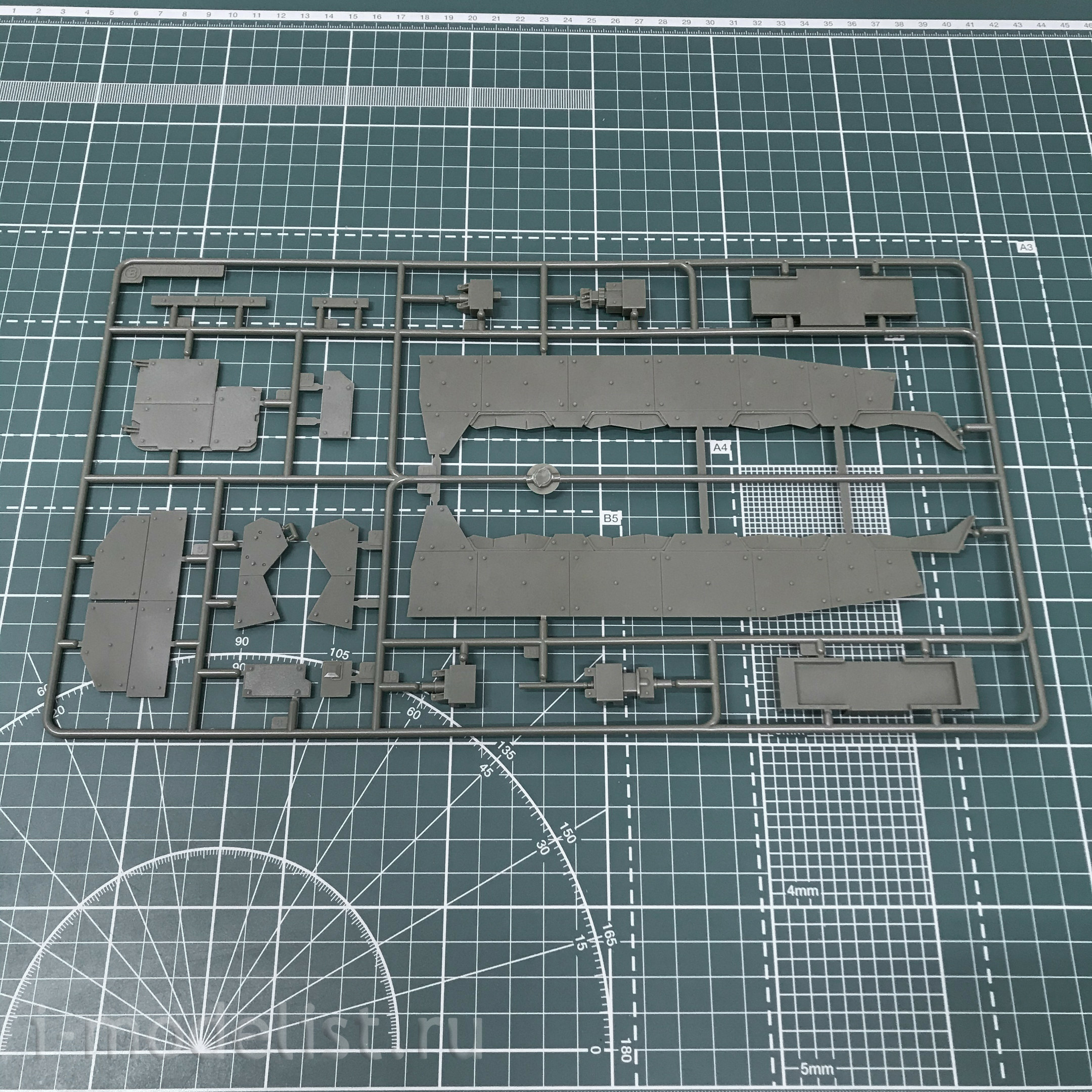 AF35S88 AFVClub 1/35 <tinted machine CM-33 TIFV