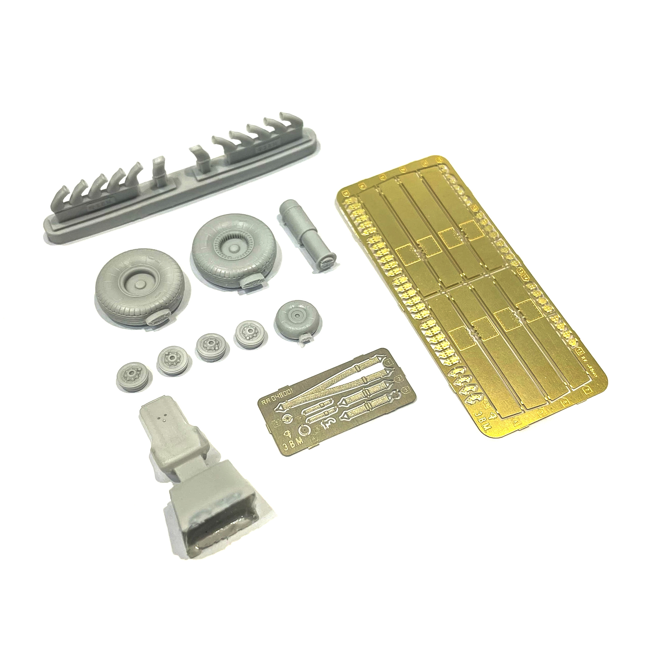 RS50002 E.V.M. 1/48 IL-2 5-in-1