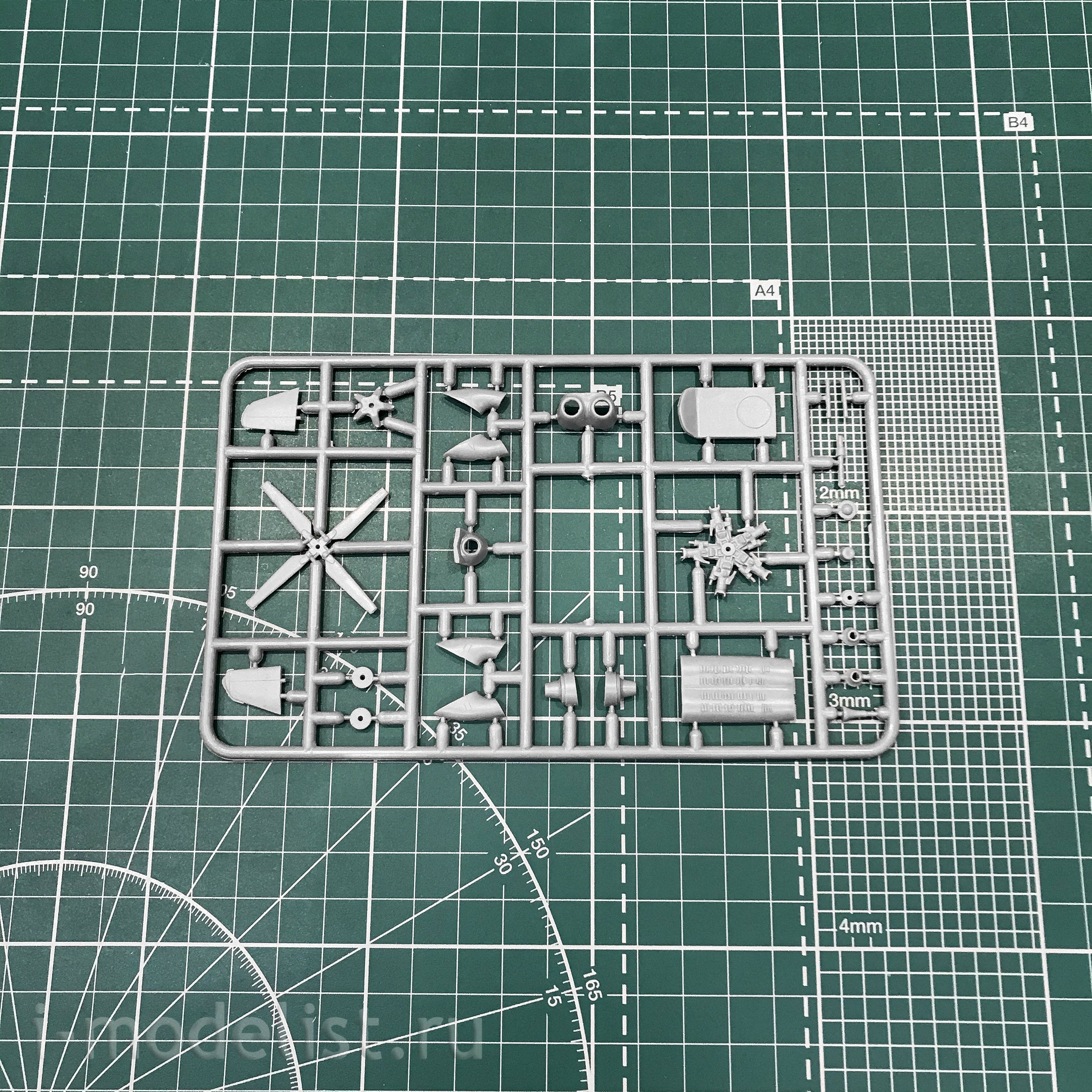 14506 Eastern Express 1/144 Military heavy helicopter Mi-6 early version