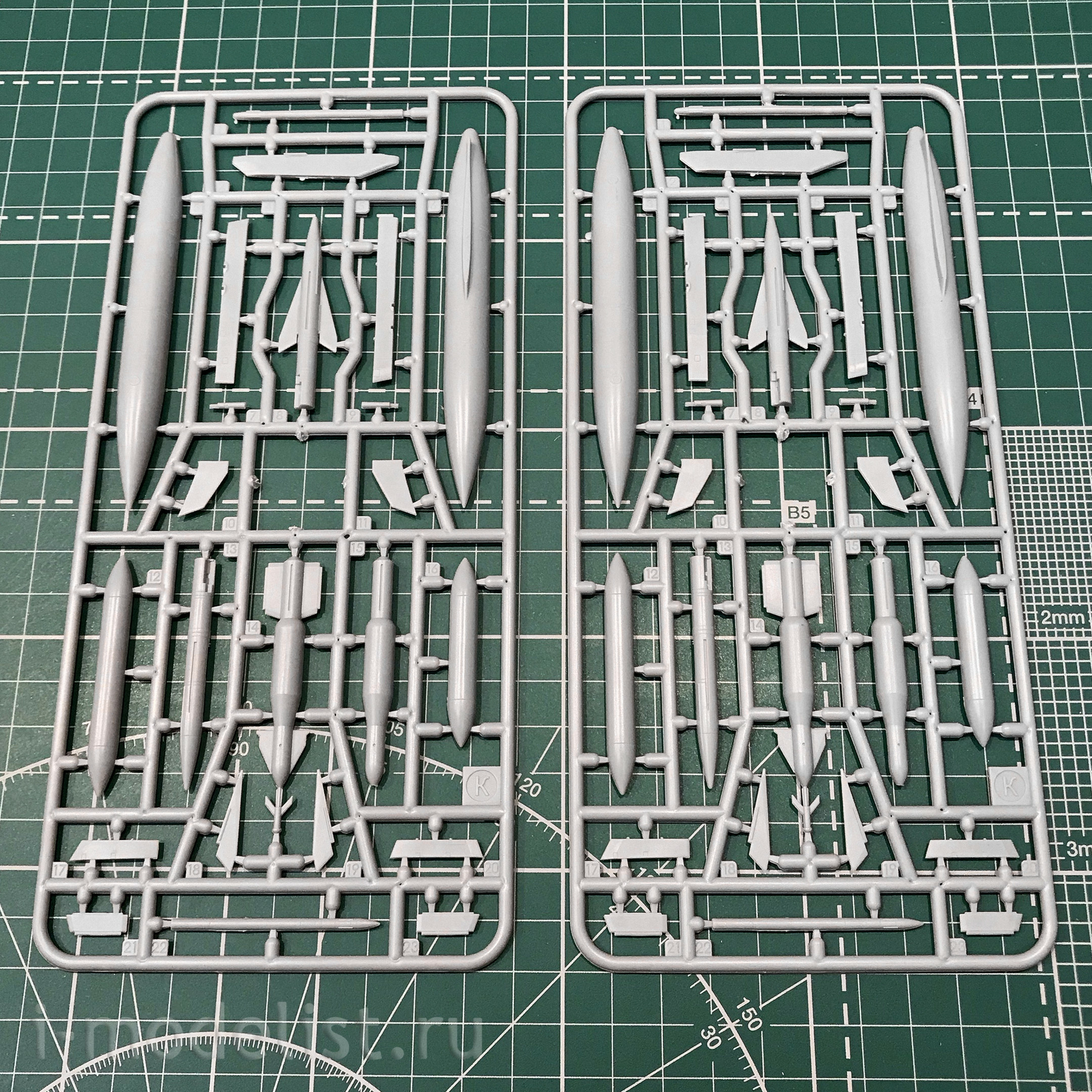 72053 ModelSvit 1/72 Mirage 4000 Aircraft