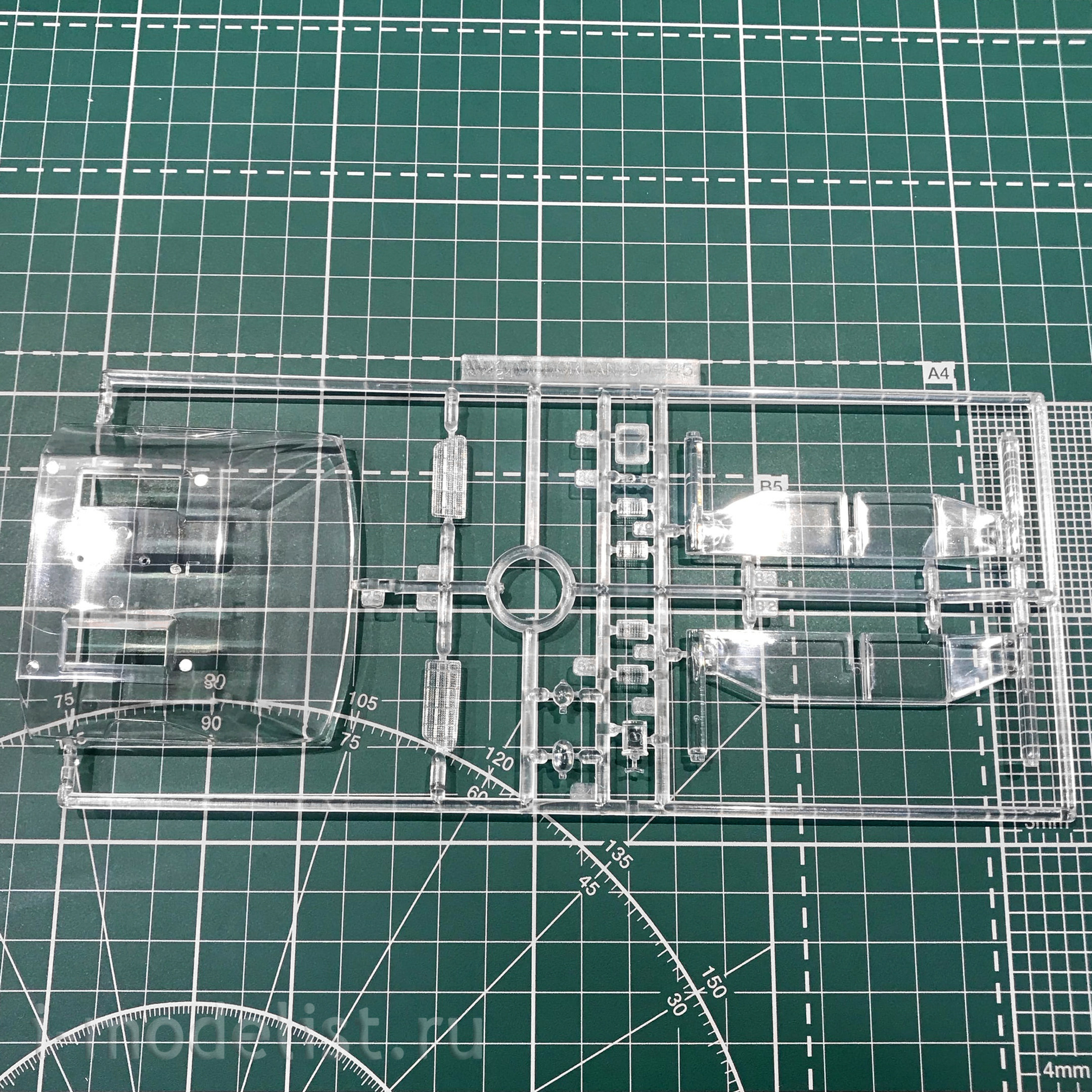 05916 Aoshima 1/24 Back To The Future DeLorean from Part I