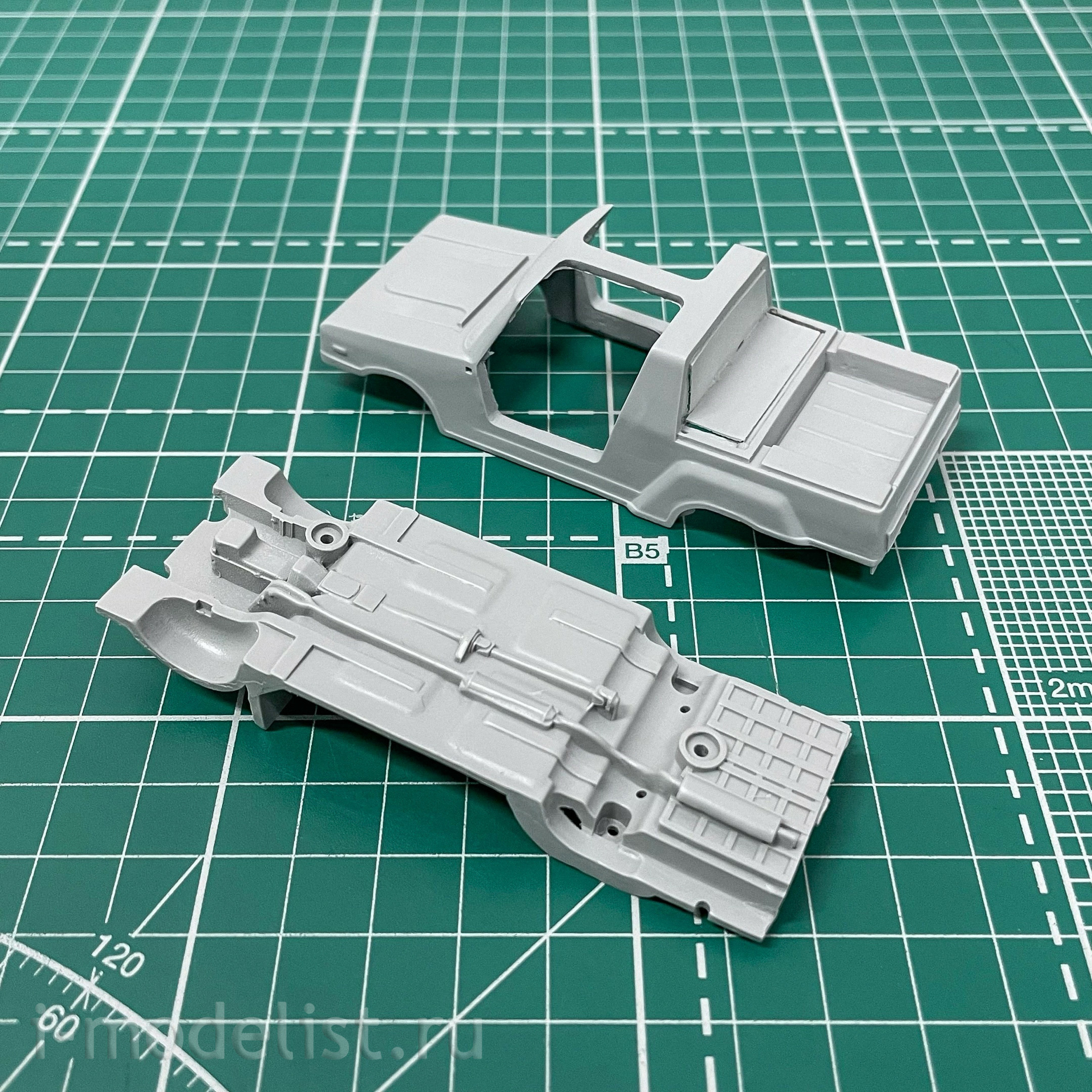 1517AVD AVD Models 1/43 Car Bohse Euro-Zvezda