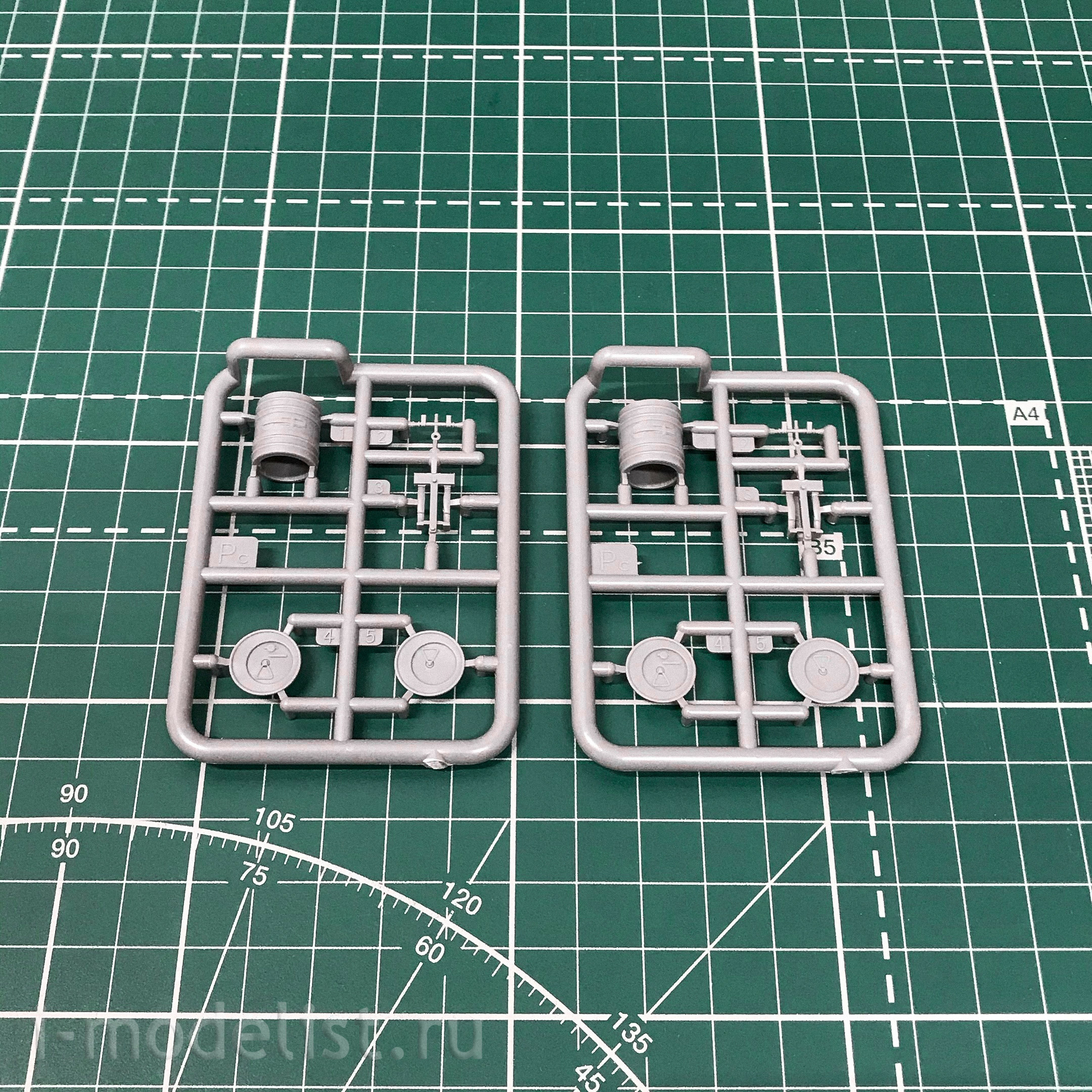 37091 MiniArt 1/35 Tank T-34/85 factory 112 (1945)