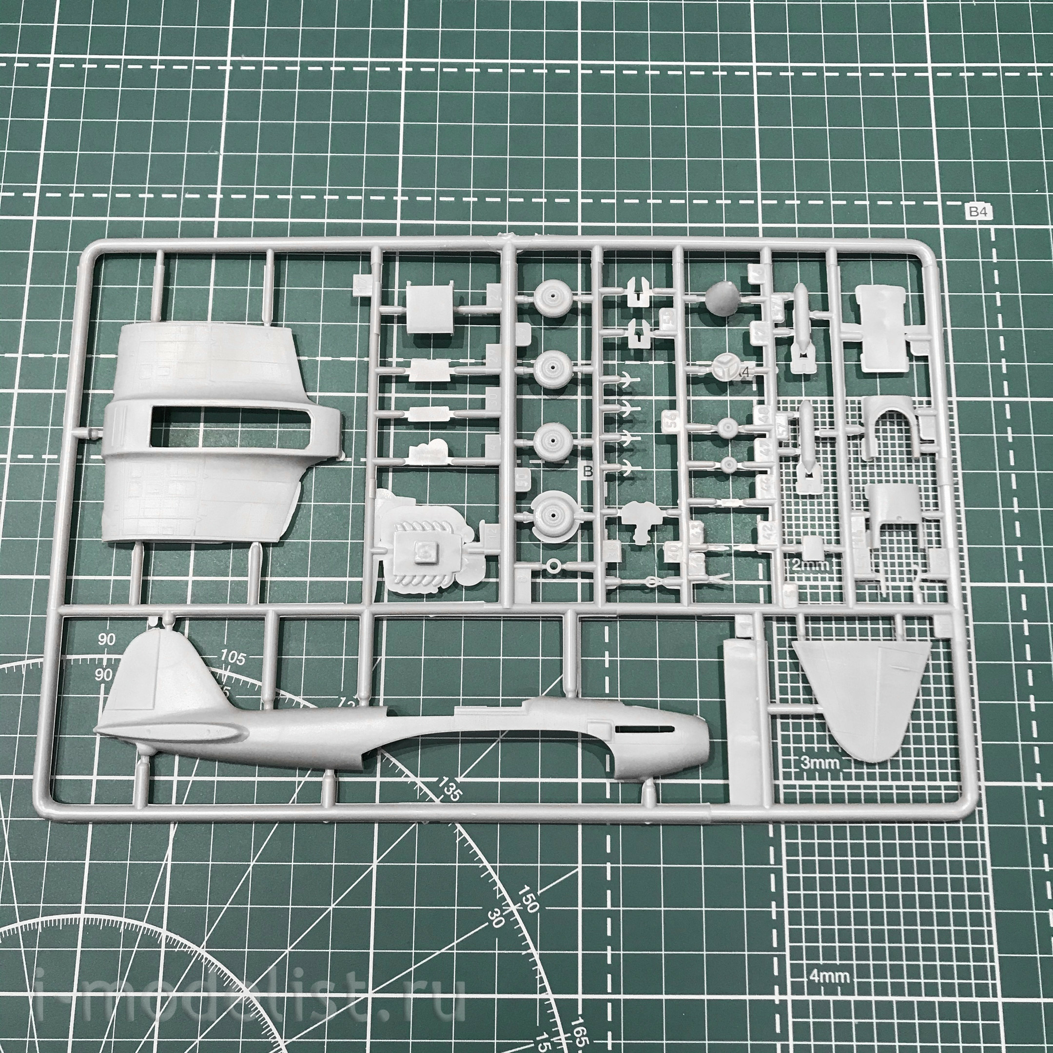 72217 Eastern Express 1/72 Stormovik Ilyushin Il-2M3 with NS-37