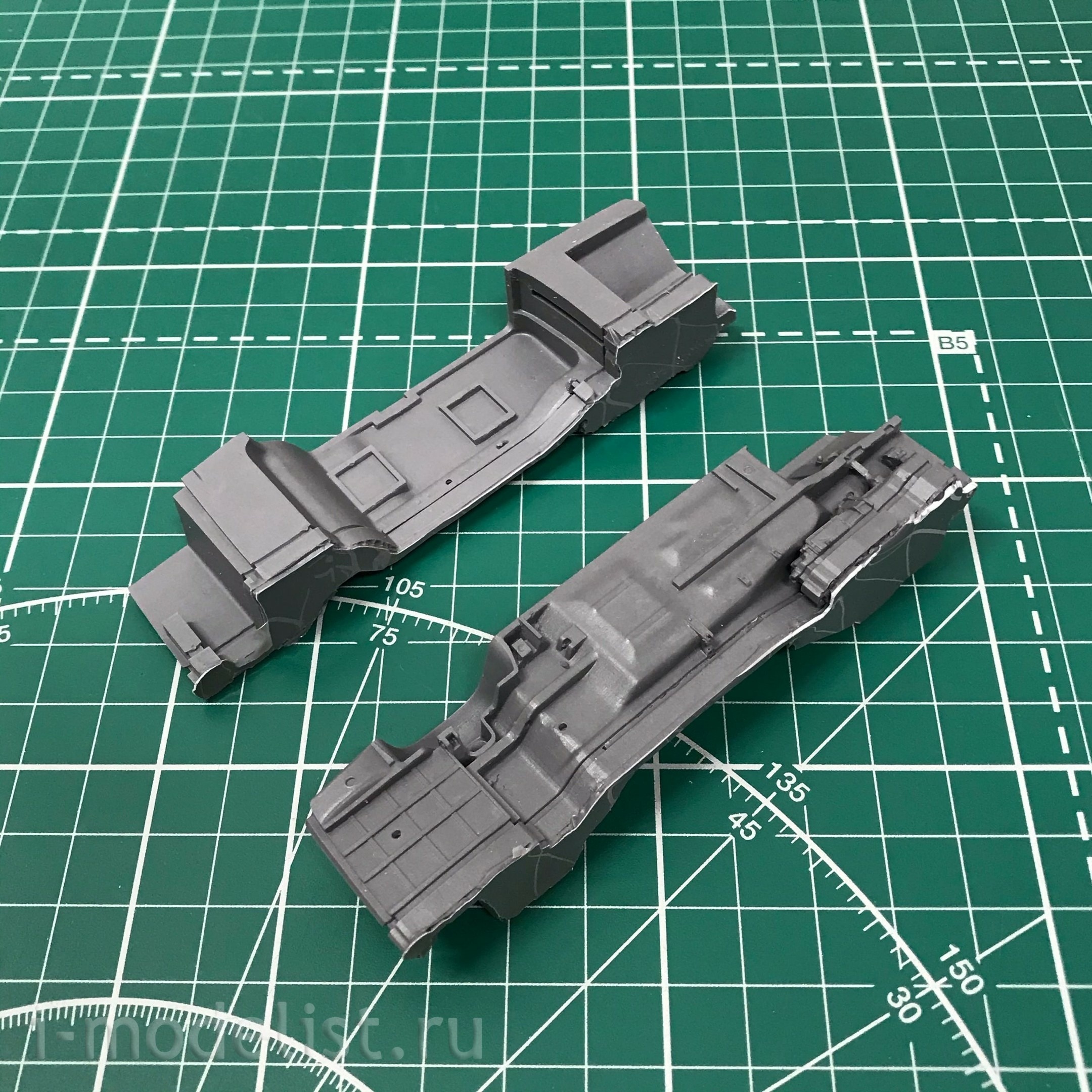 35005 GunTower Models 1/35 Special Vehicle. Kit 2 (21011)