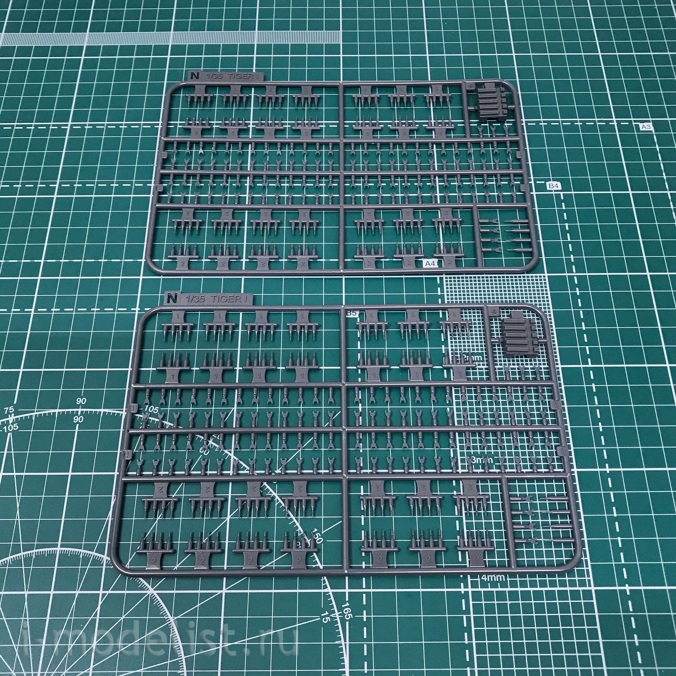 RM-5025 Rye Field Model 1/35 German Tiger I Early Production Wittmann's Tiger No. 504 w/ full interior