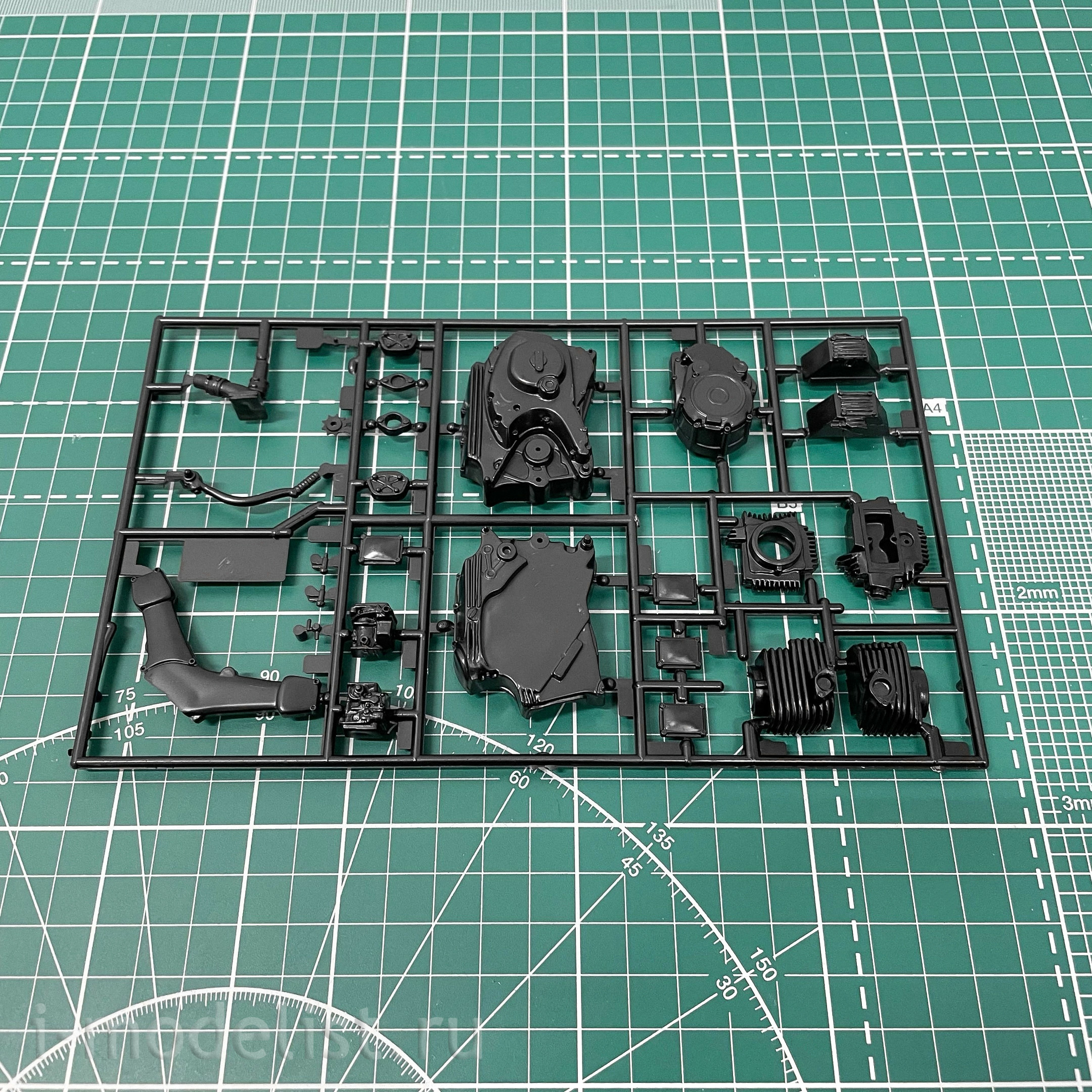 4643 Italeri 1/9 Motorcycle Cagiva Elefant 850-1987