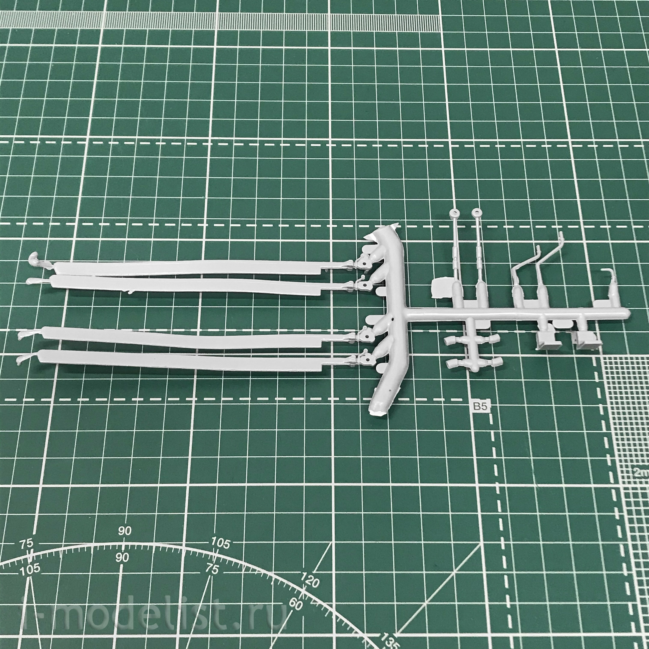 72032 ARK-models 1/72 anti-Submarine helicopter “Vesex”