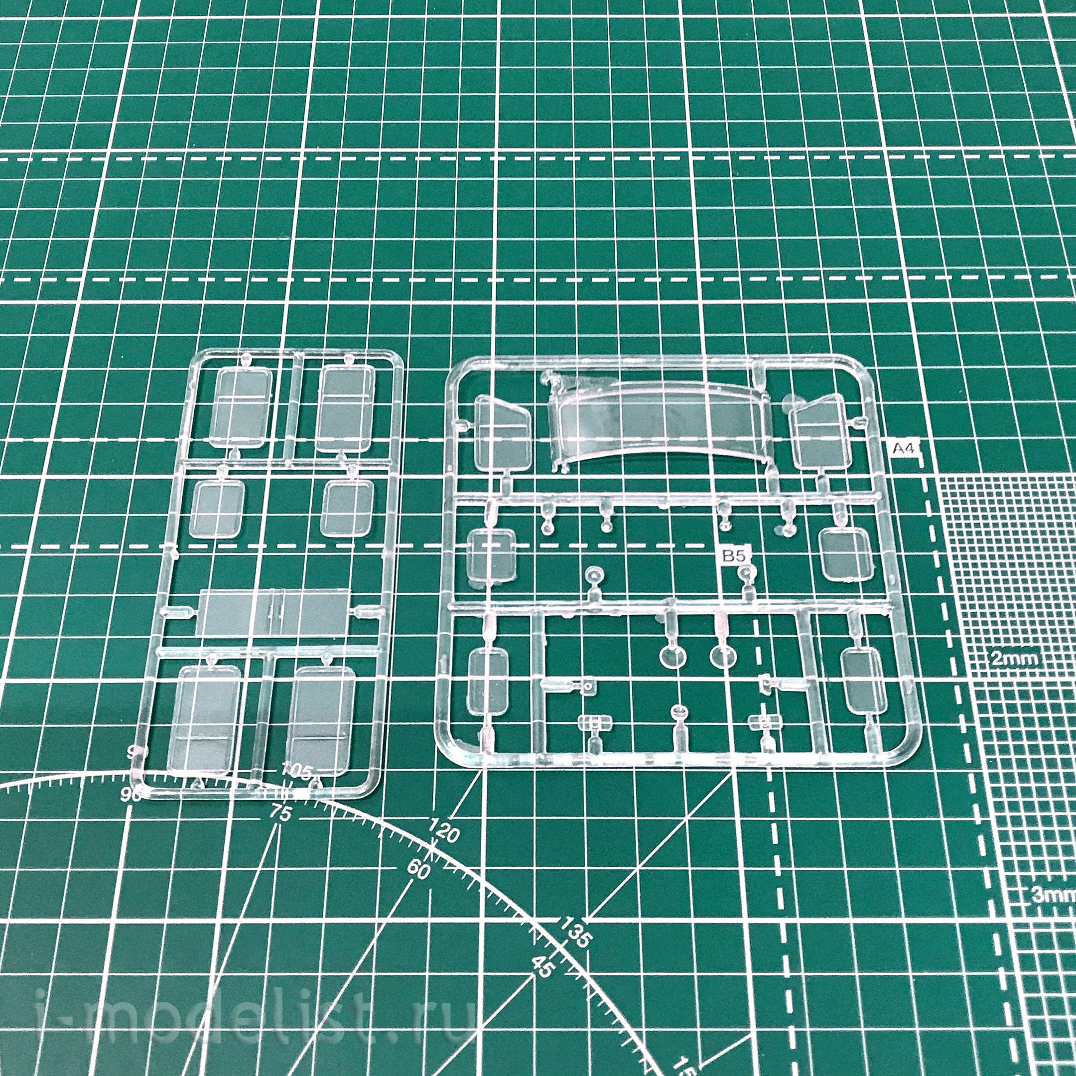 35405 AMG 1/35 Car 