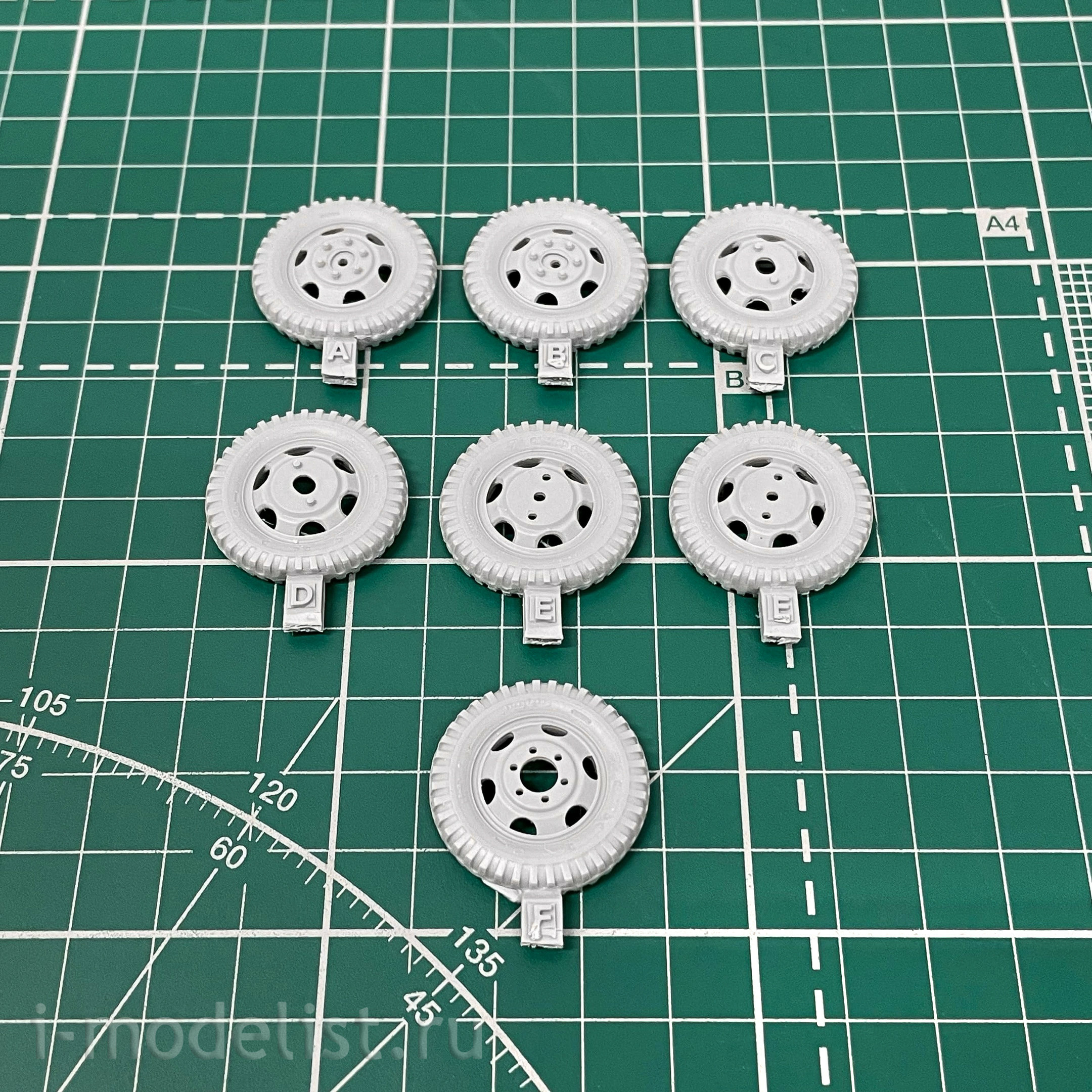35057 Fury Models 1/35 Set of Sagging wheels for Chevrolet G-506 (Firestone)