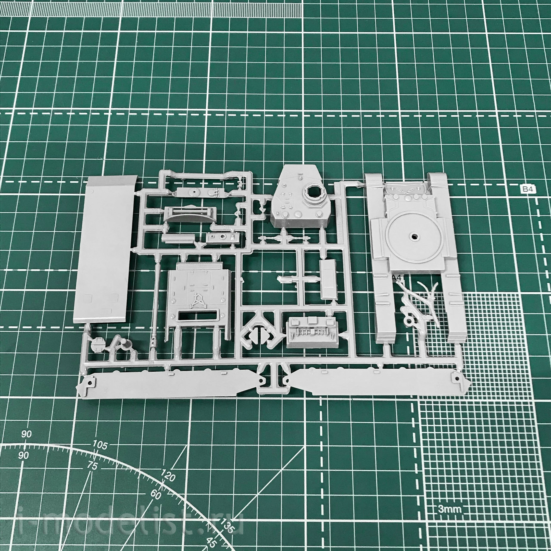 03317 Revell 1/76 British medium cruiser tank 