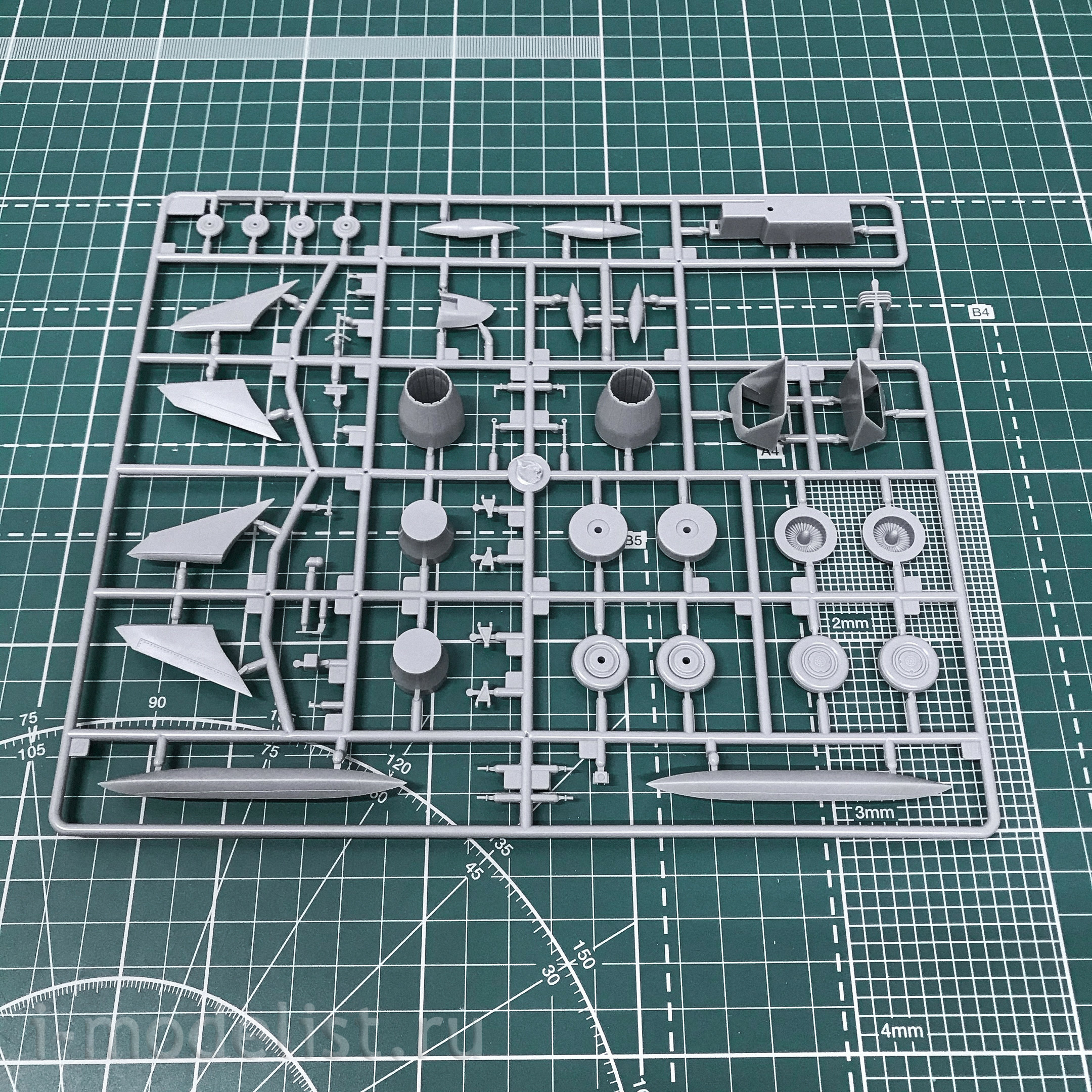 72036 ARK models 1/72 PAK-FA T-50 Fighter jet of Russian air force 5th generation (repacking 
