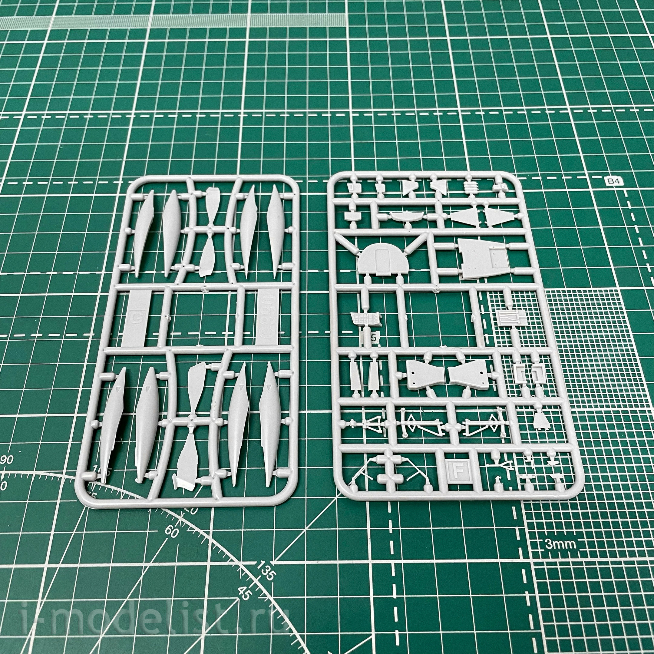 144145-6 Orient Express 1/144 CV990 VAGIR Airliner