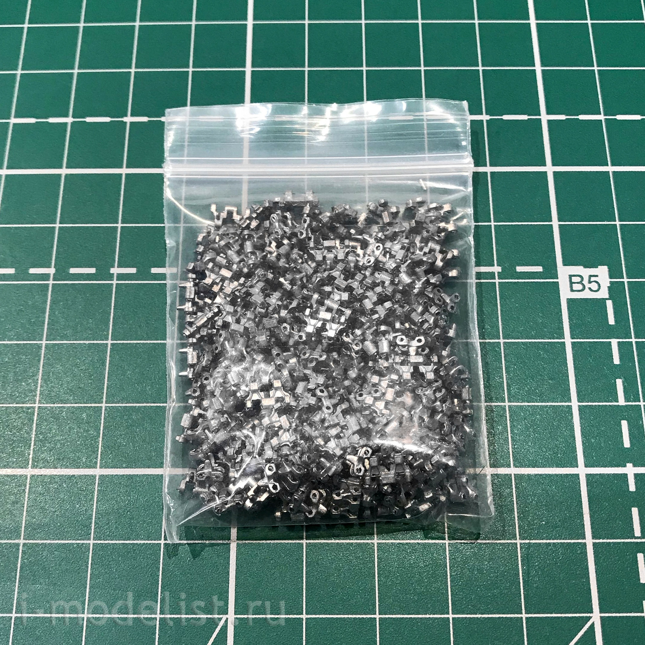 PH35037 Panda 1/35 German self-propelled gun 10.5 CM LEFH-18/4 AUF GESCHUTZWAGE