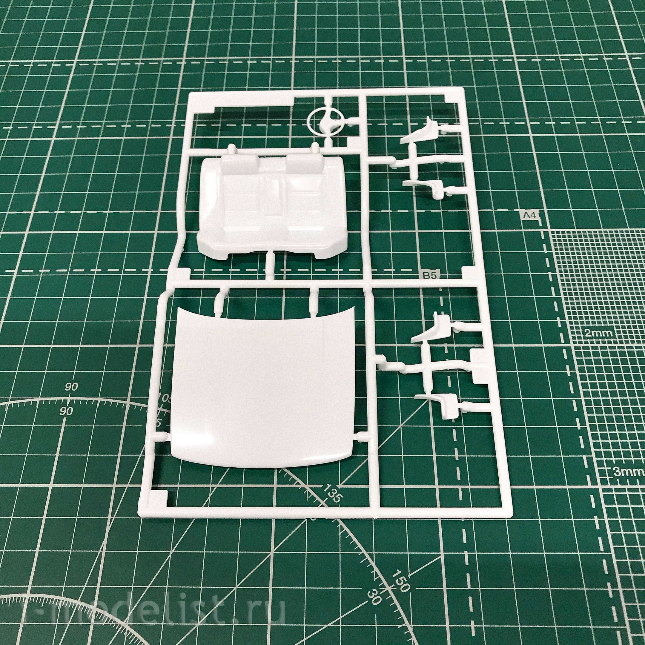 21133 Hasegawa 1/24 Car Nissan Bluebird 4Door Sedan SSS Attesa Limited (U12) Early (1987)