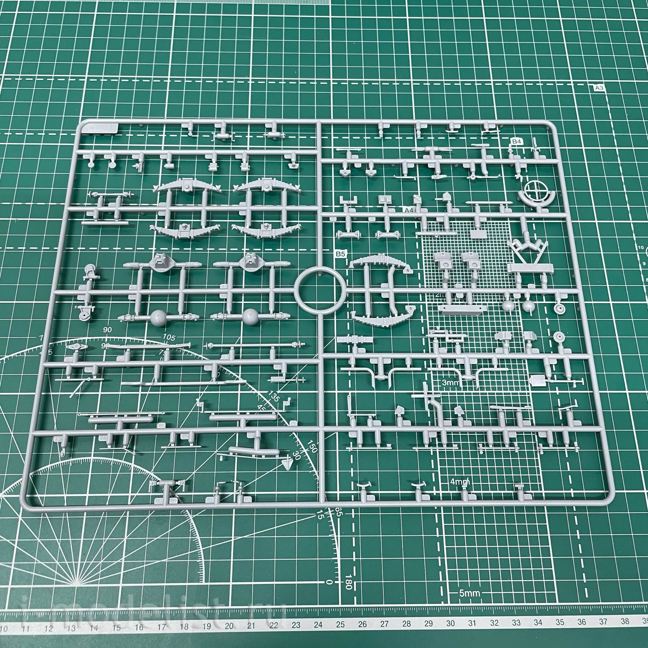 35600 ICM 1/35 British Truck Leyland Retriever General II MB