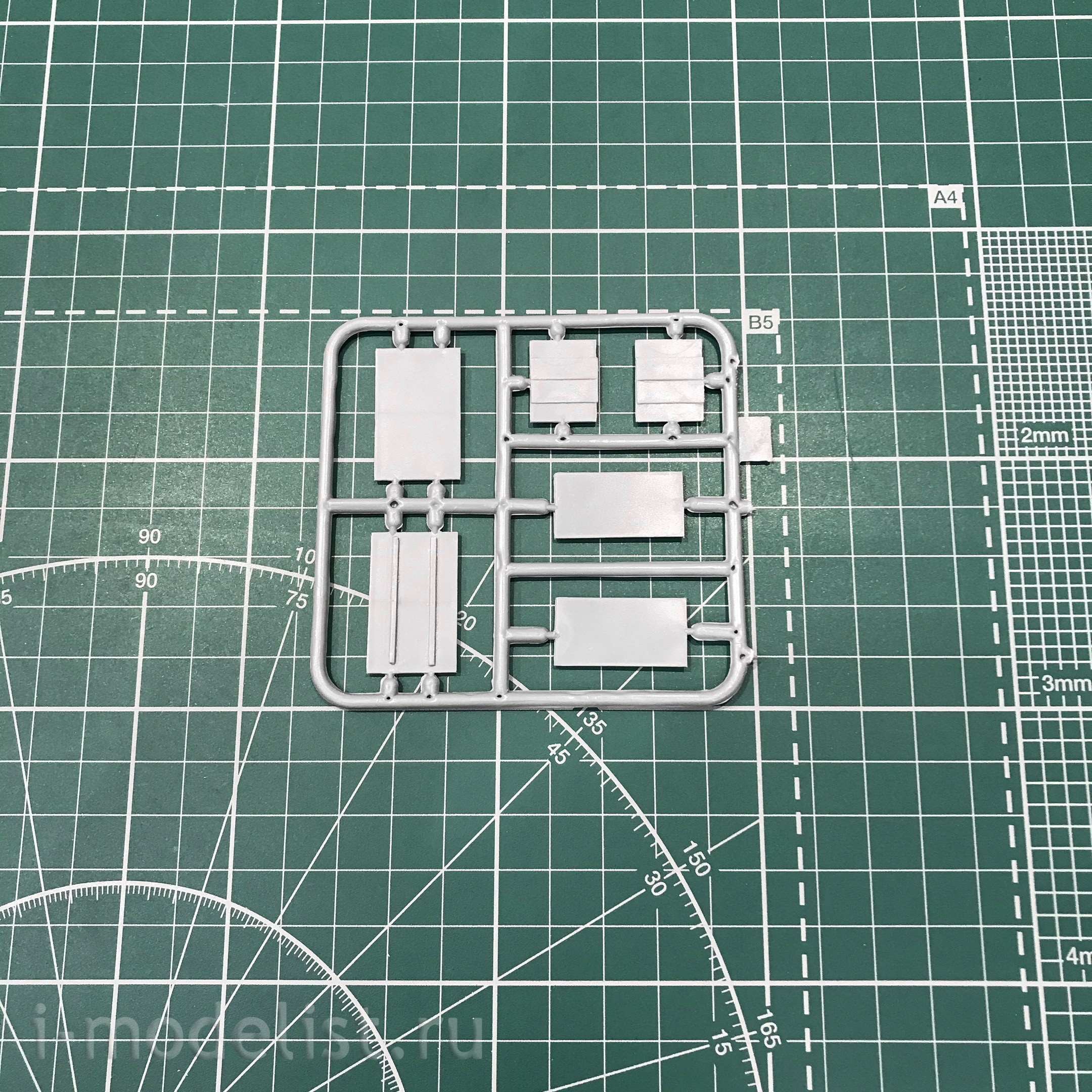 14601 Orient Express 1/144 Set of airfield equipment № 2