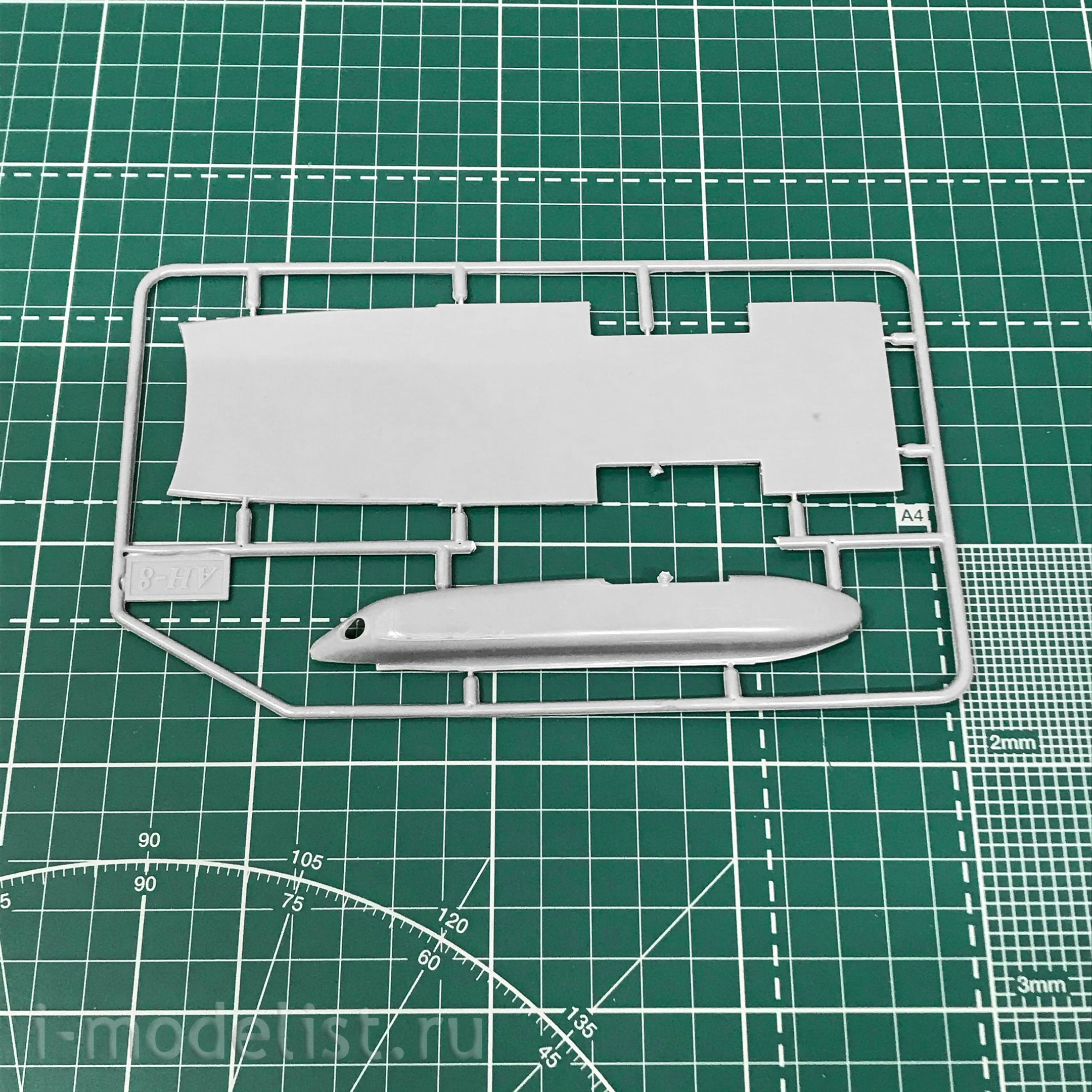 72141-01S Amodel 1/72 Antonov An-8 Vsu Tg-16 Nato code 