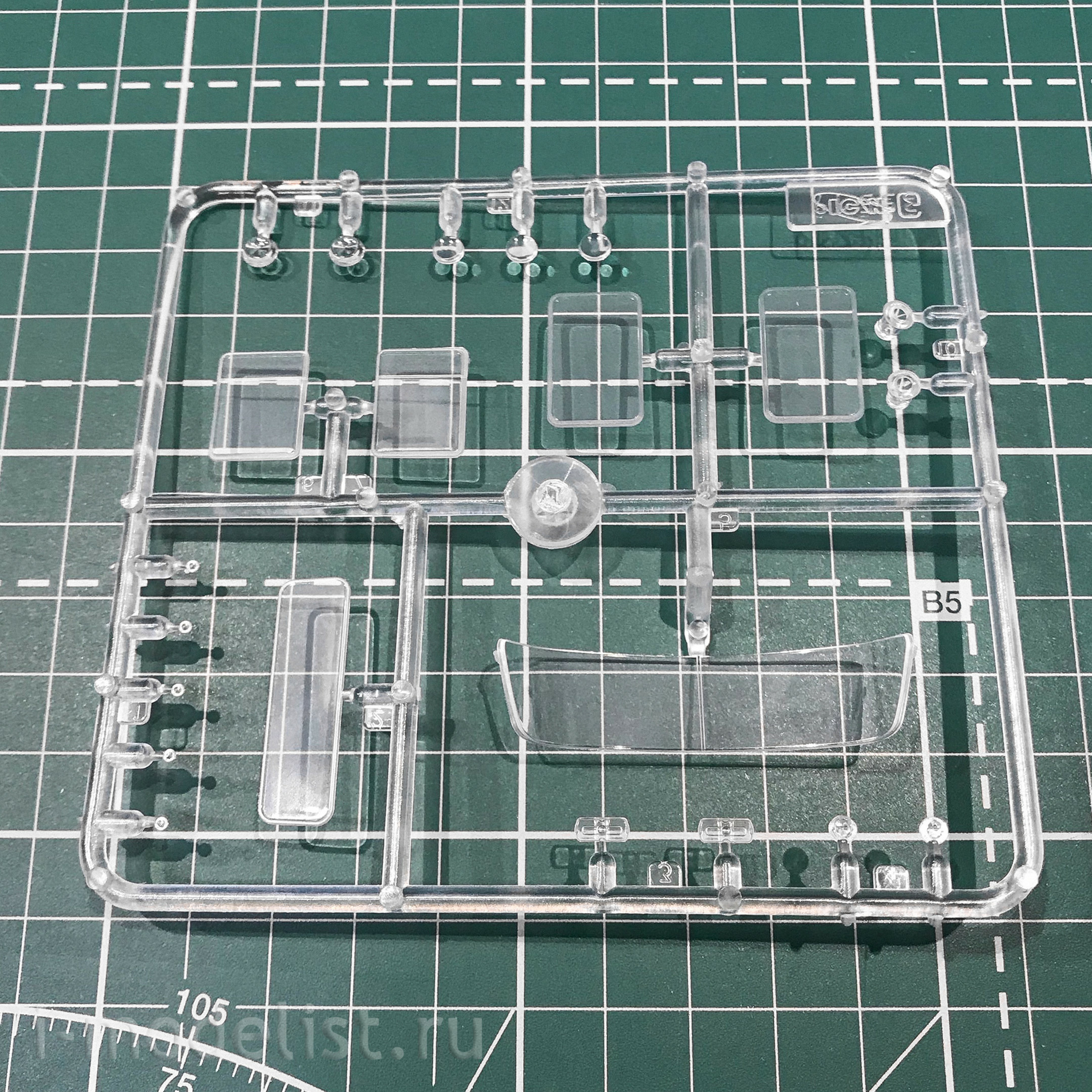 35519 ICM 1/35 Soviet Fire Truck AC-40-137A