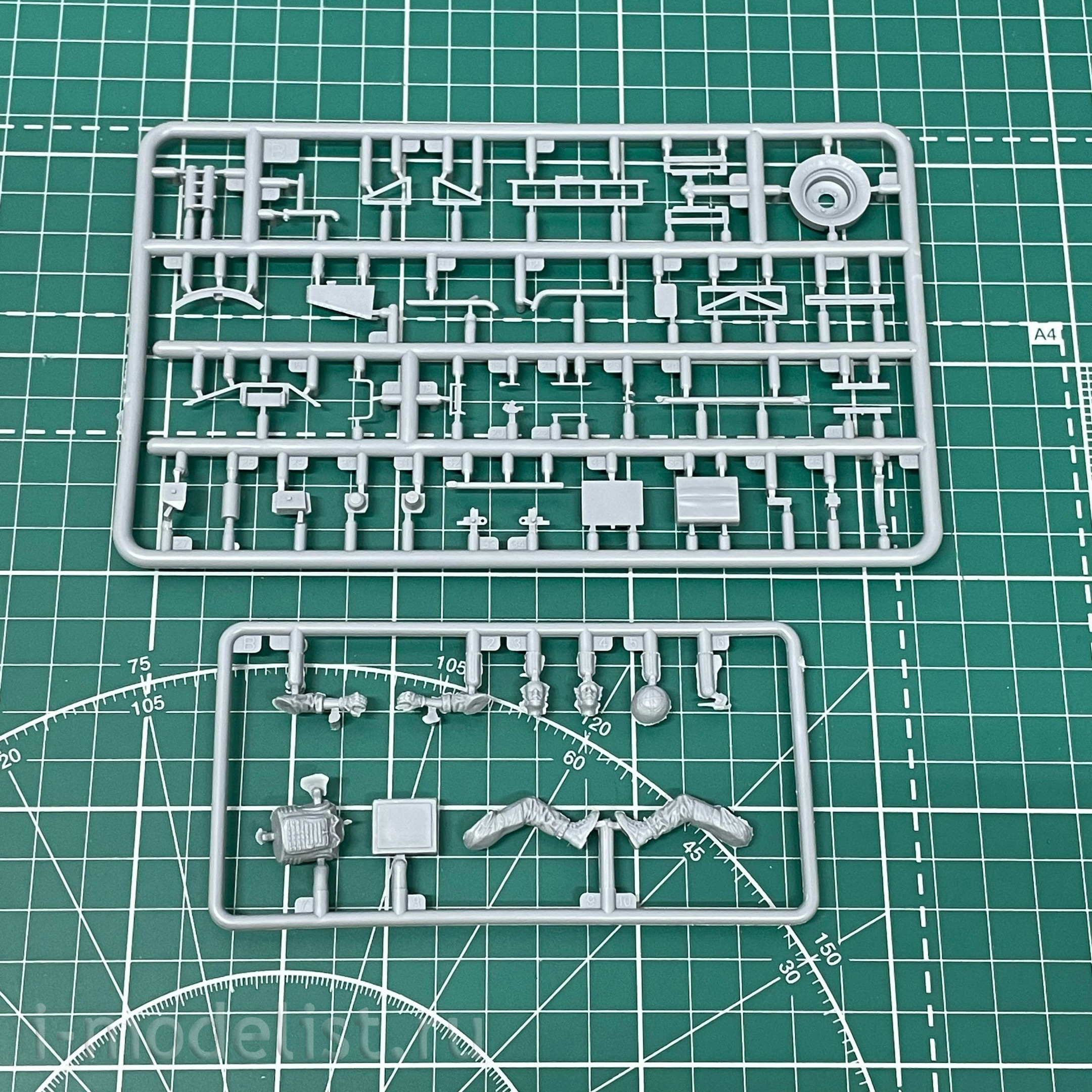 35GM0018 Gecko Models 1/35 British ATMP all-terrain vehicle with trailer