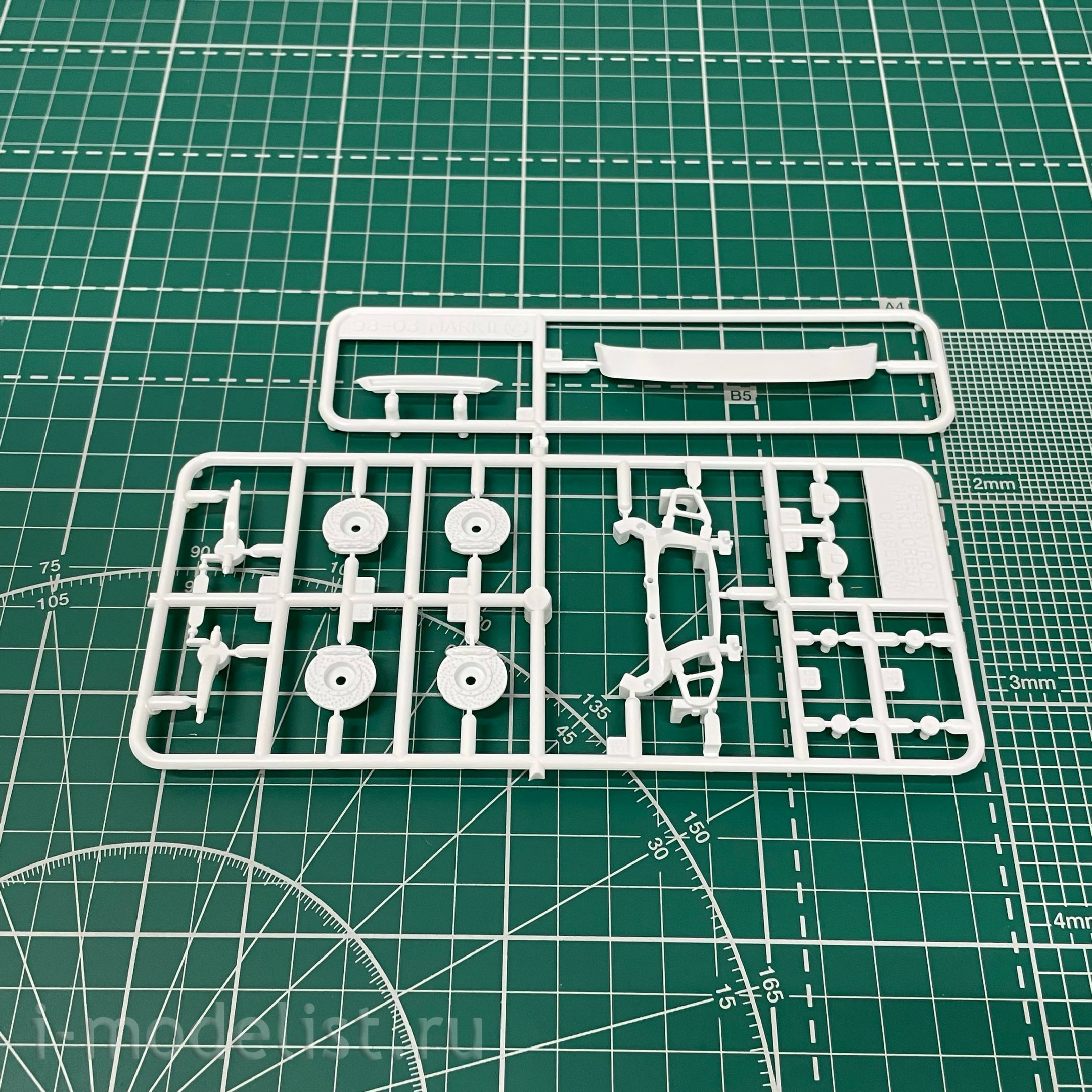 06146 Aoshima 1/24 Toyota JZX90 Mark II Grande / Tourer '92