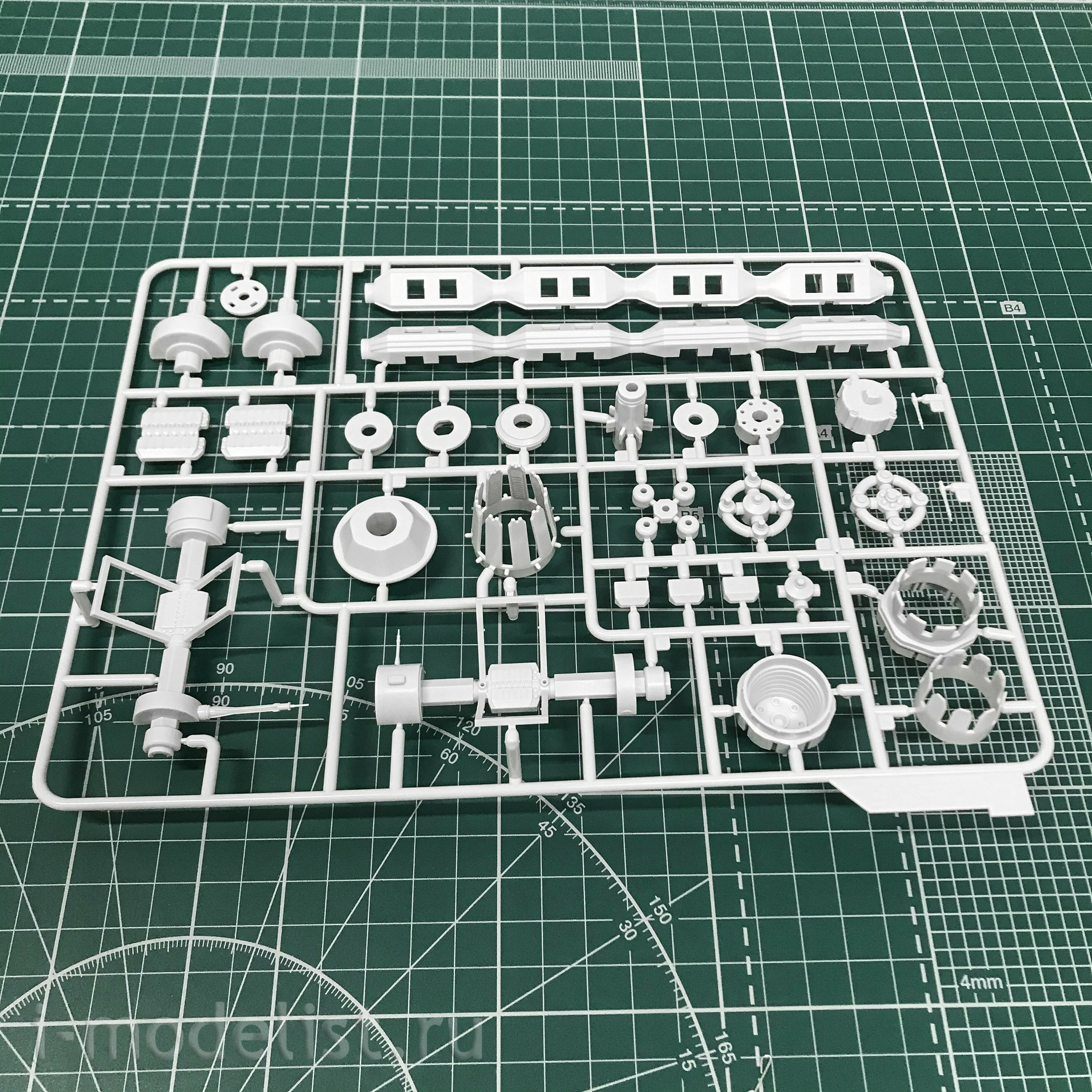 MMS-002 Meng 1/3000 The Navigation Platform International Space Station