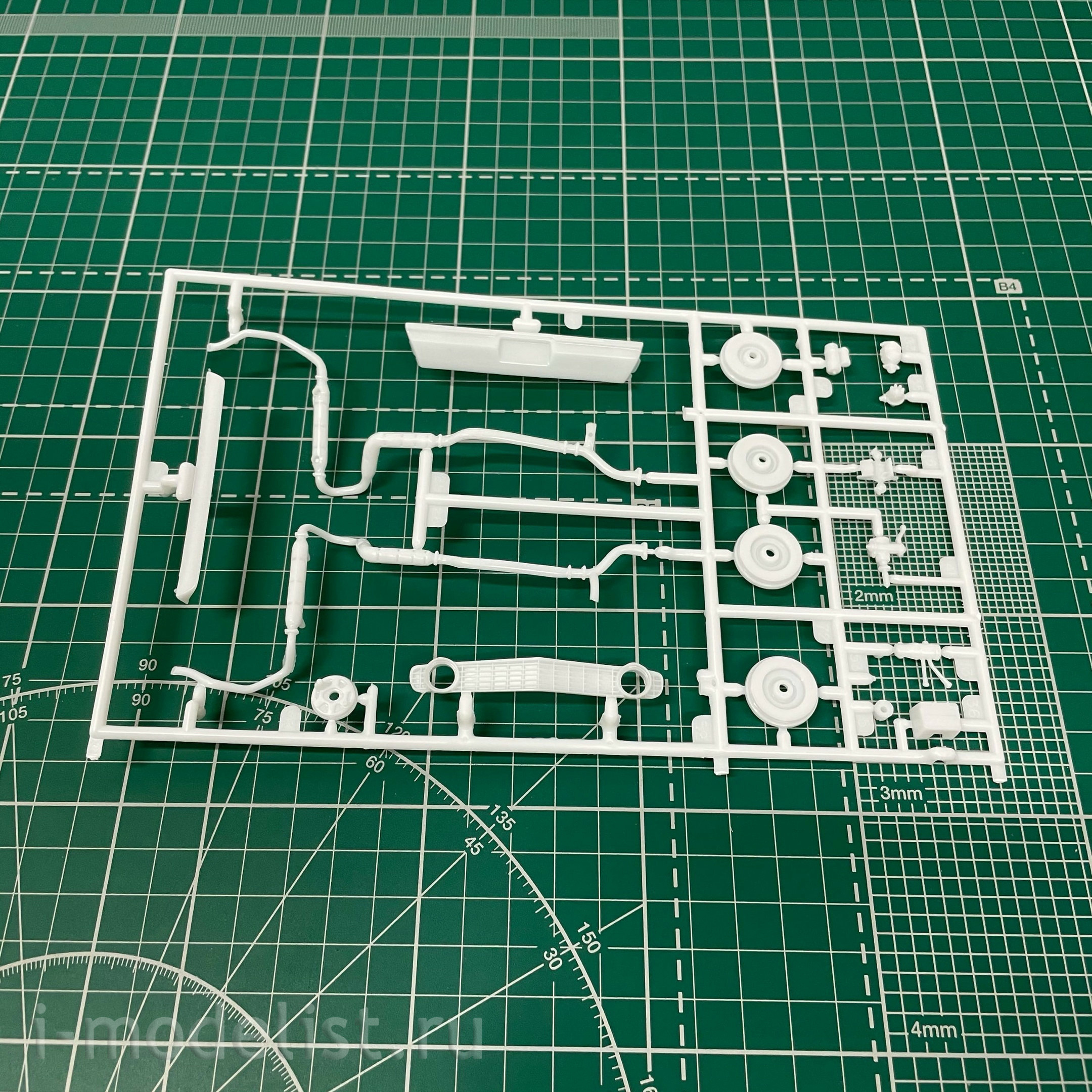 17457 Revell 1/25 Car '69 Camaro Z/28