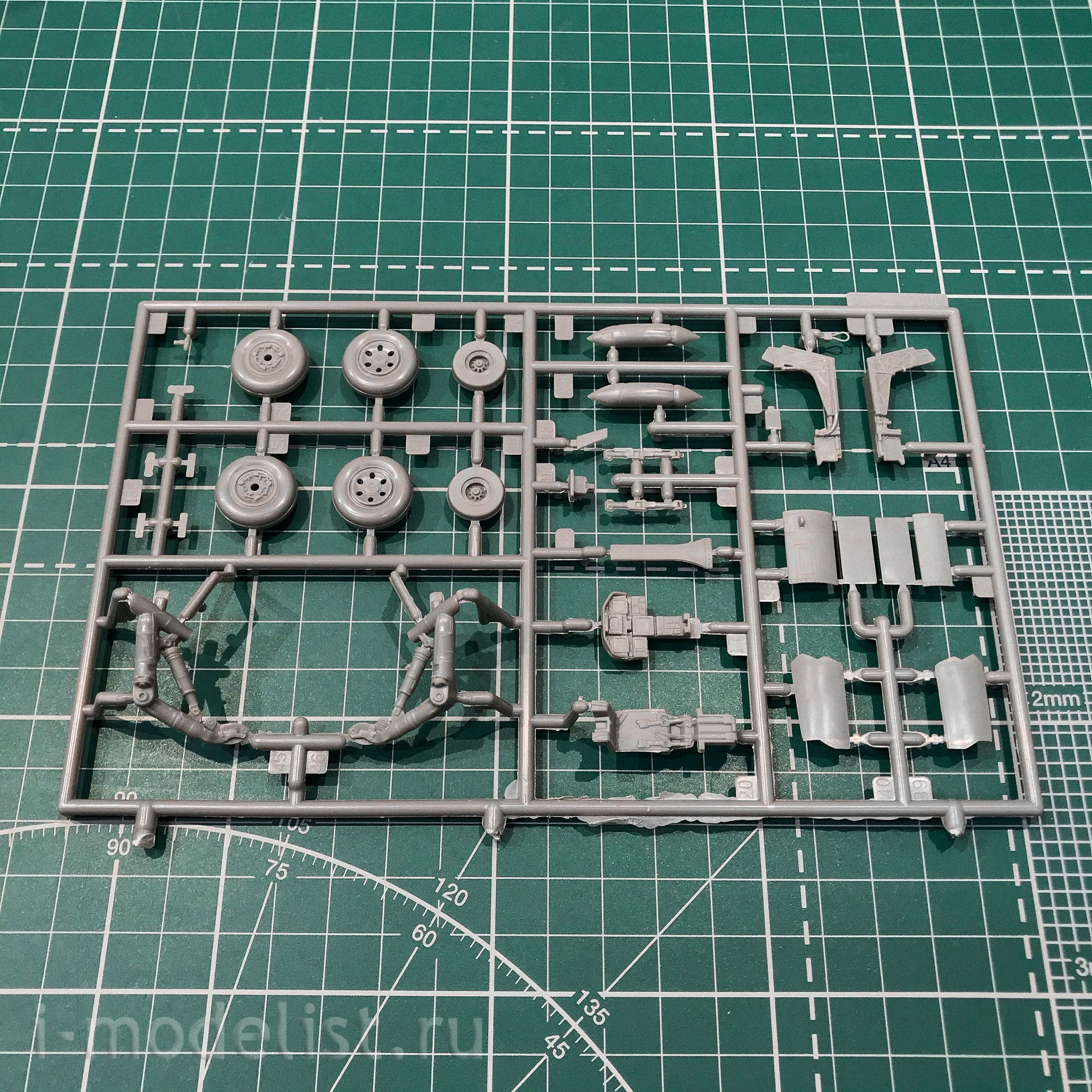 03864 Revell 1/48 American carrier-based fighter-bomber f/A-18E Super hornet 